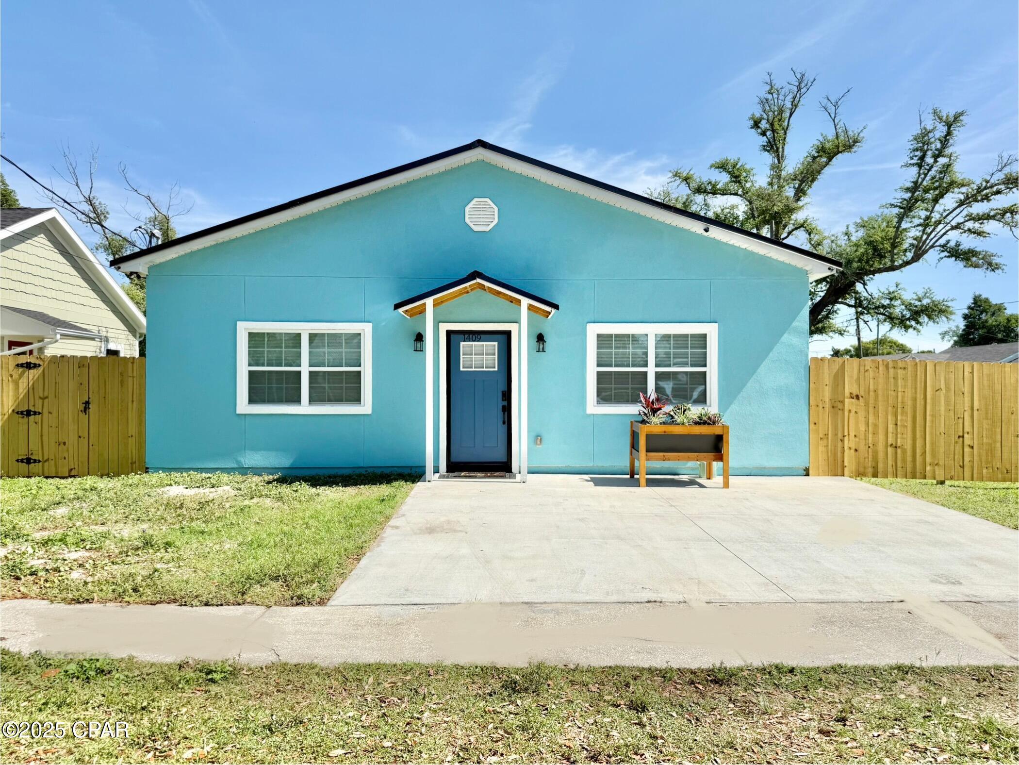 Details for 1409 6th Court, Panama City, FL 32401