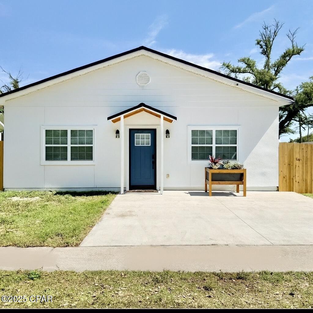 Image 2 For 1409 6th Court