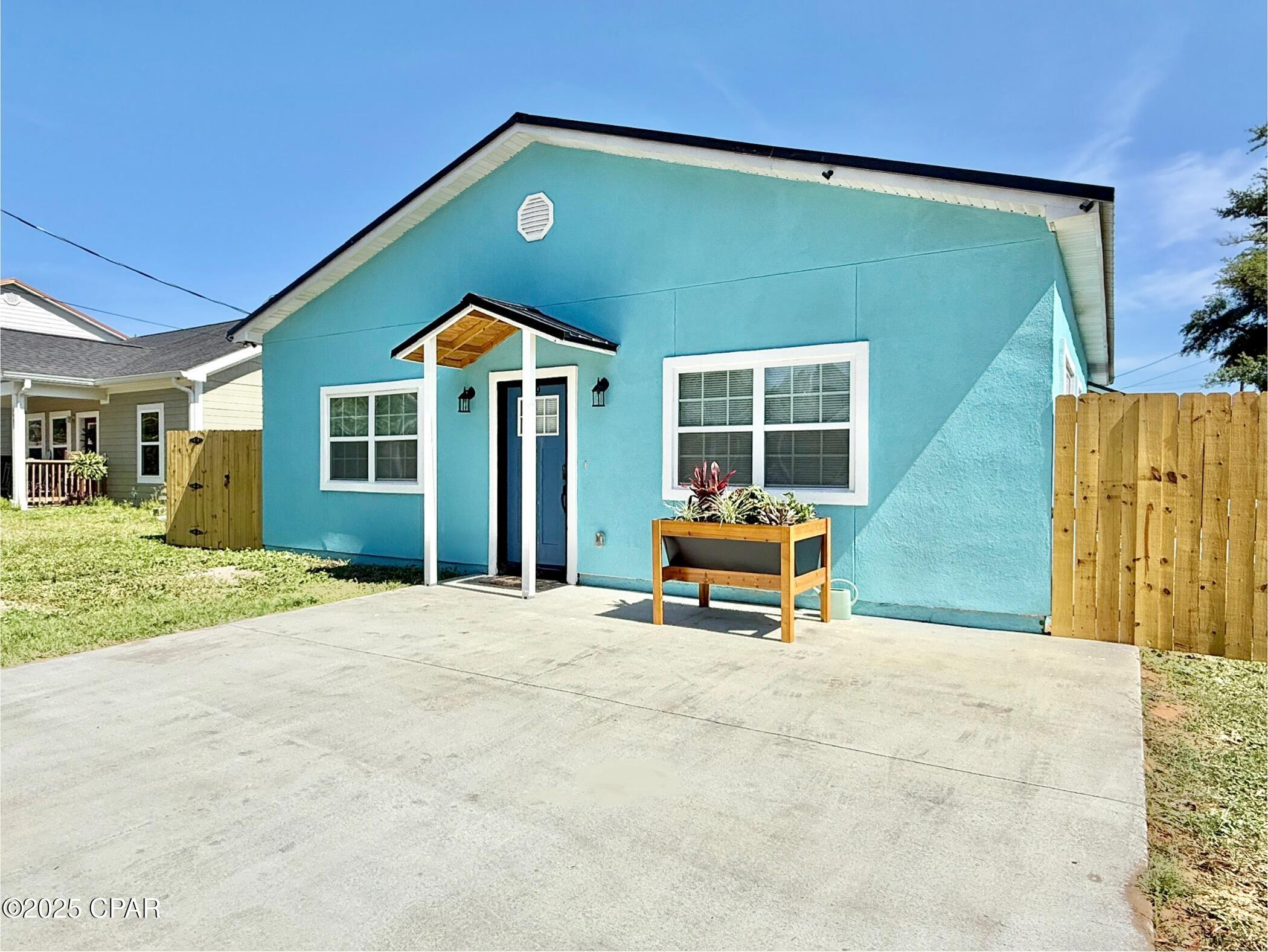 Image 4 For 1409 6th Court