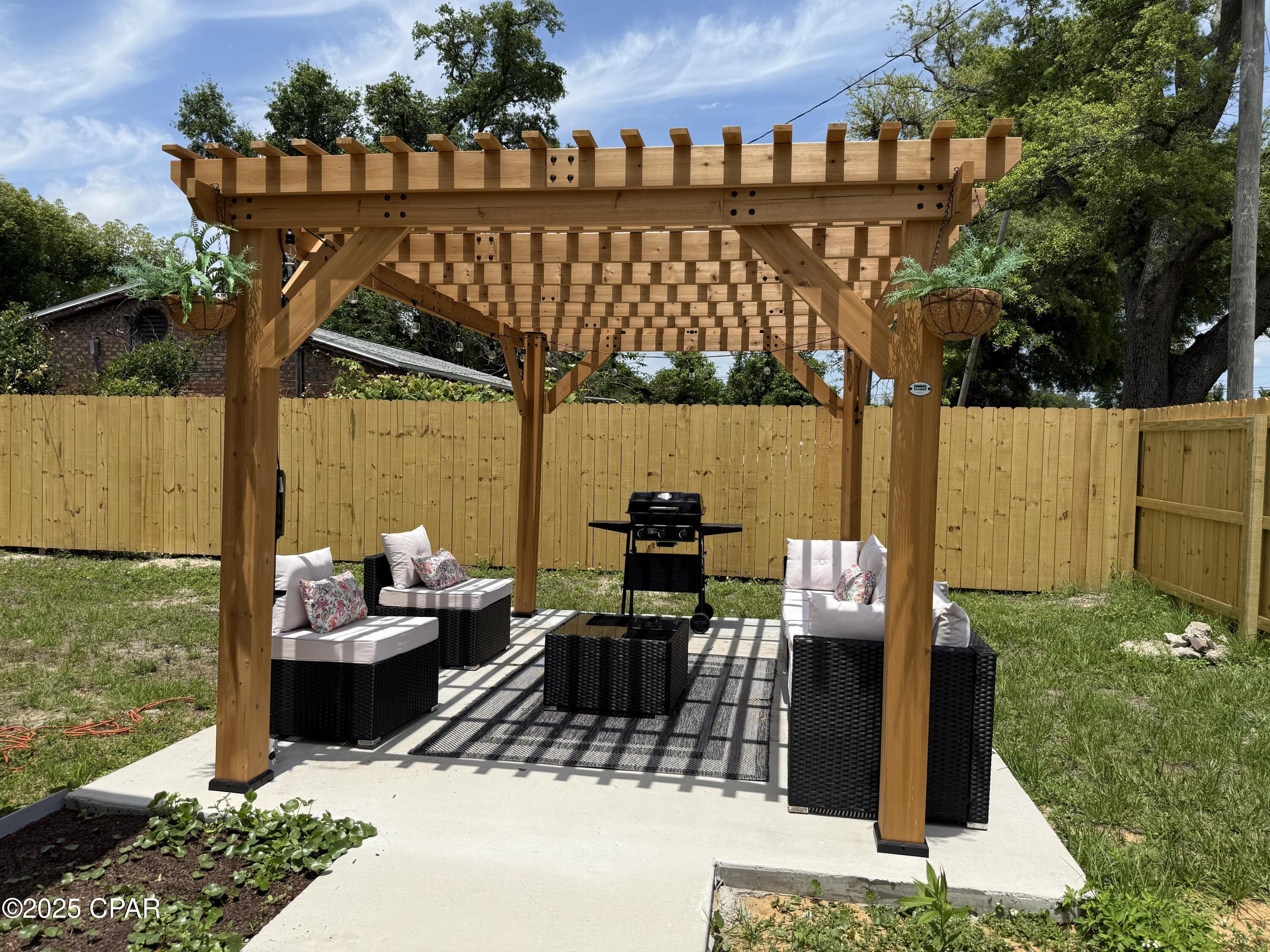 Image 6 For 1409 6th Court