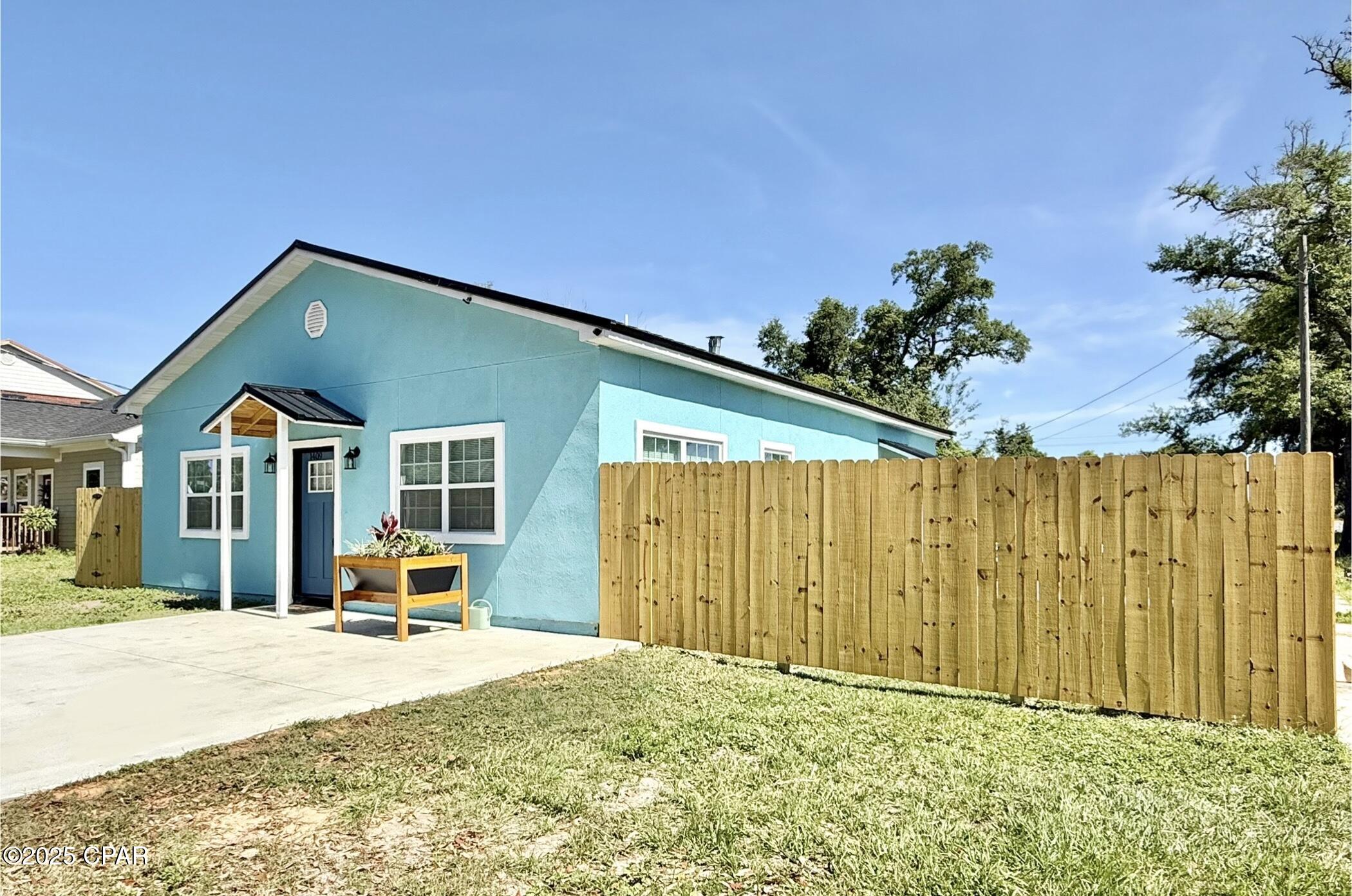 Image 7 For 1409 6th Court