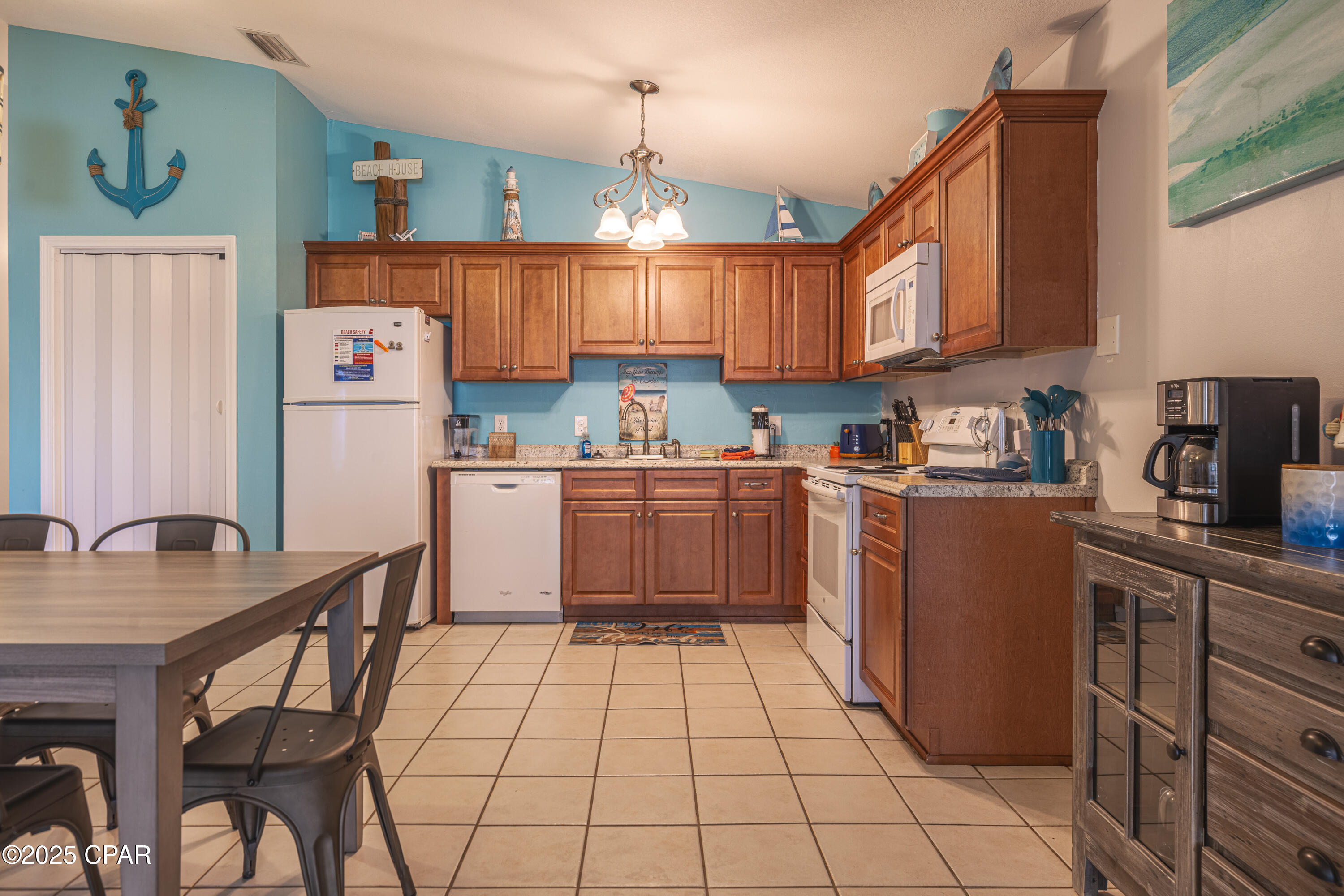 Image 18 For 5504 Hilltop Avenue E