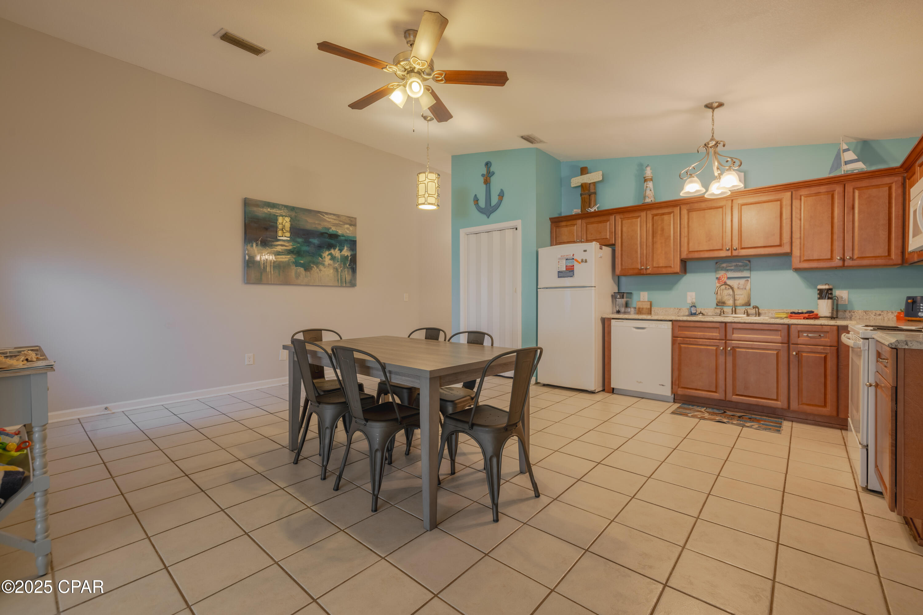 Image 19 For 5504 Hilltop Avenue E