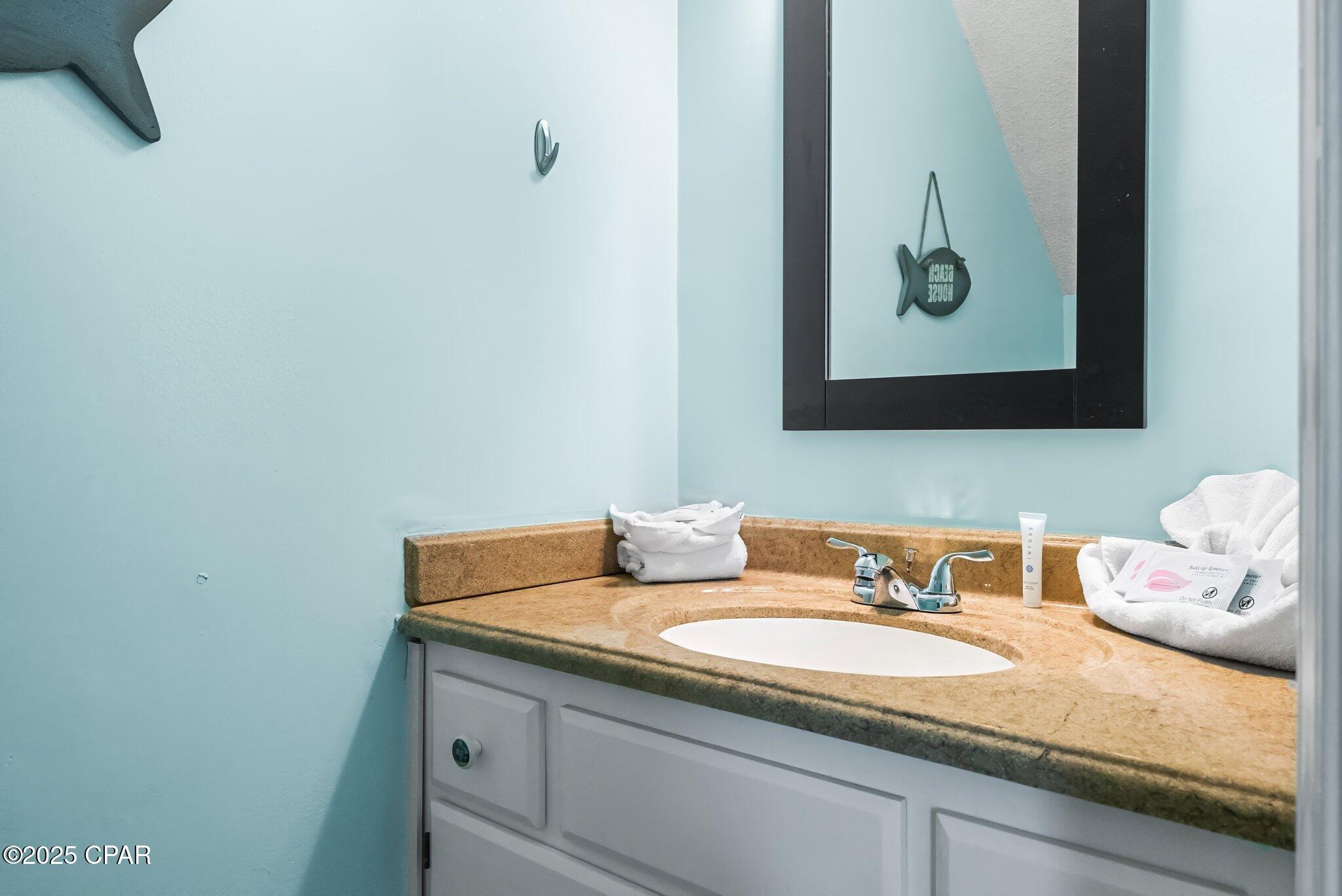 Image 12 For 17214 Front Beach Road T28