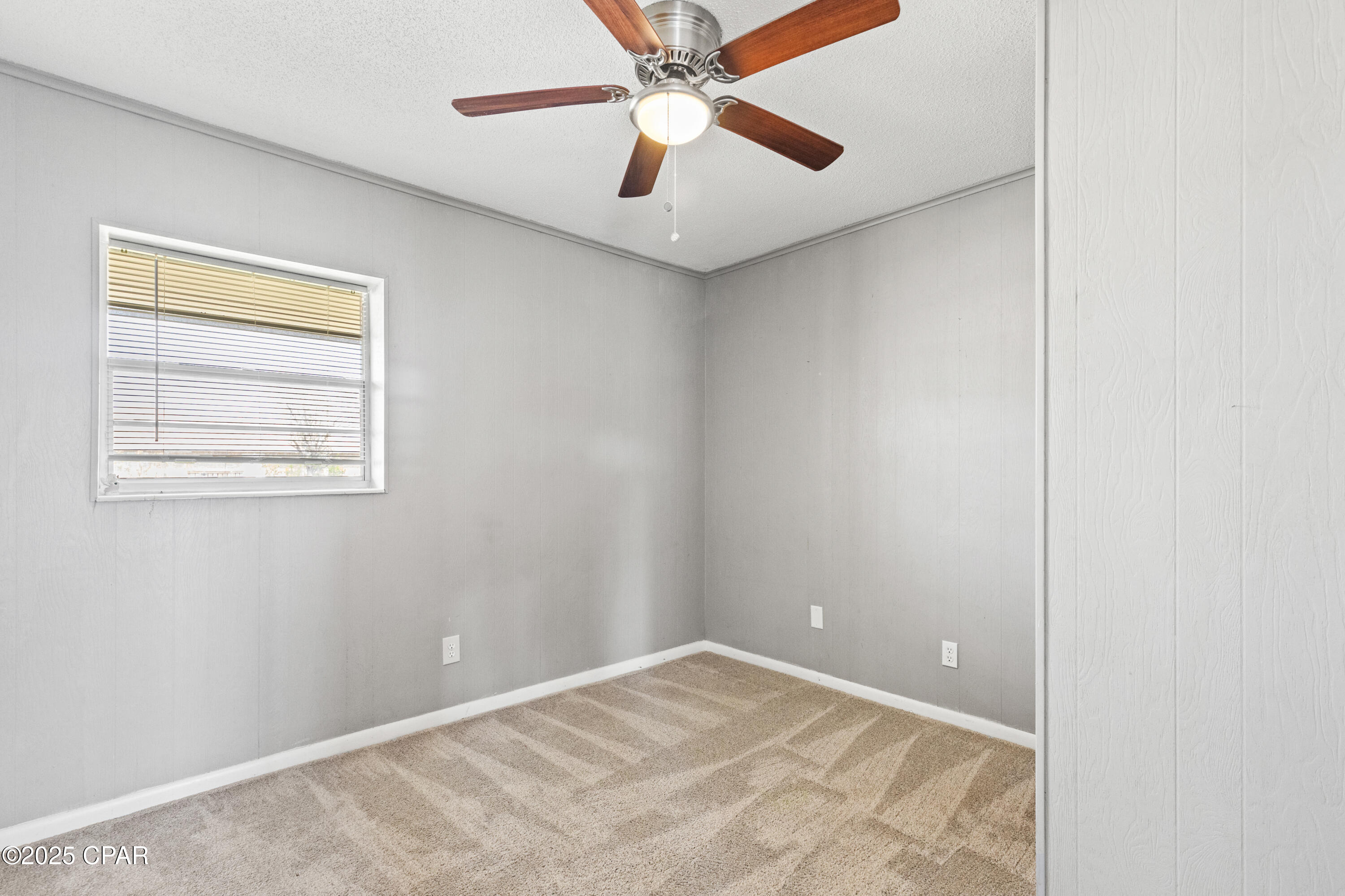 Image 16 For 905 12th Street