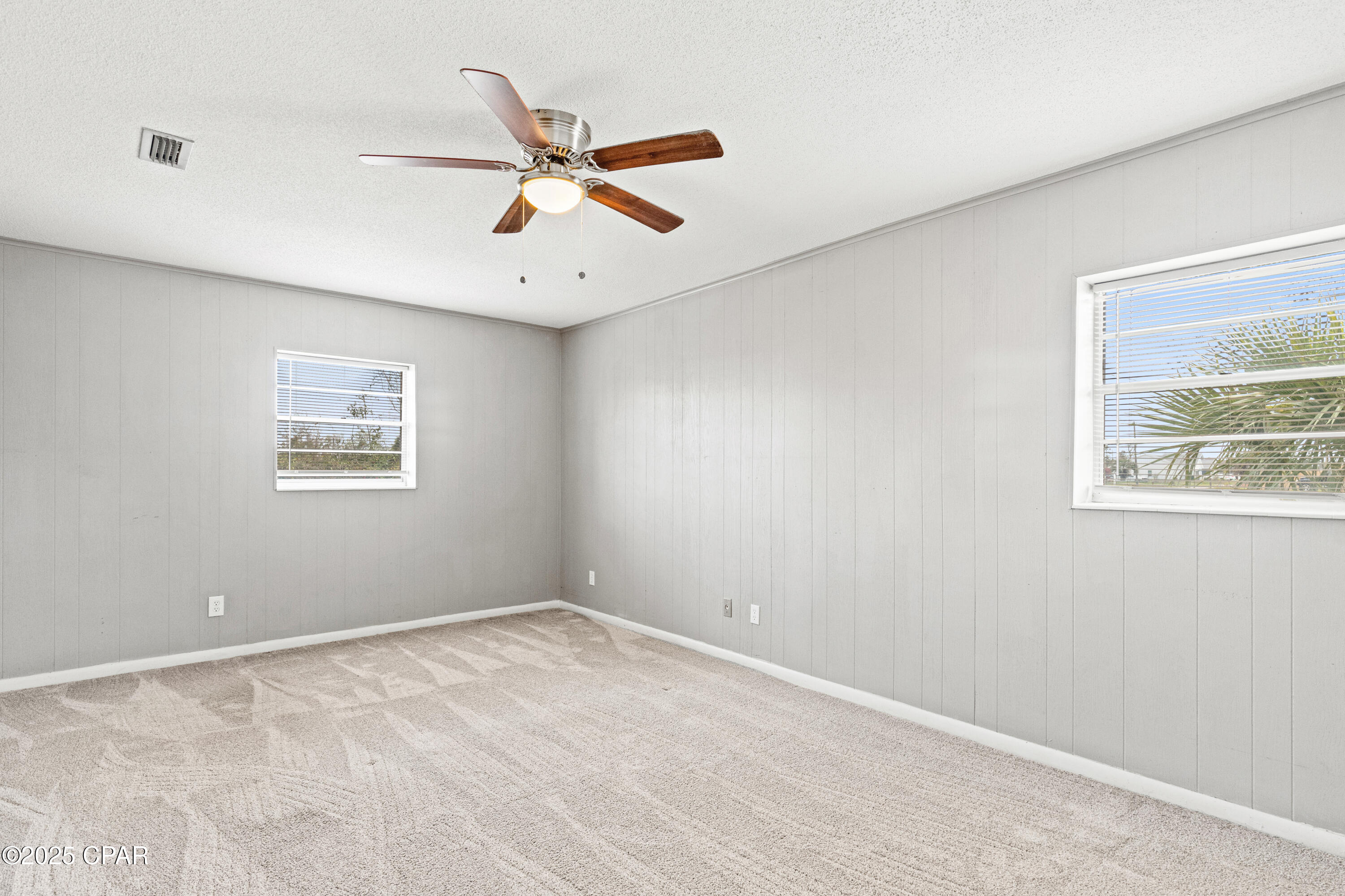 Image 24 For 905 12th Street