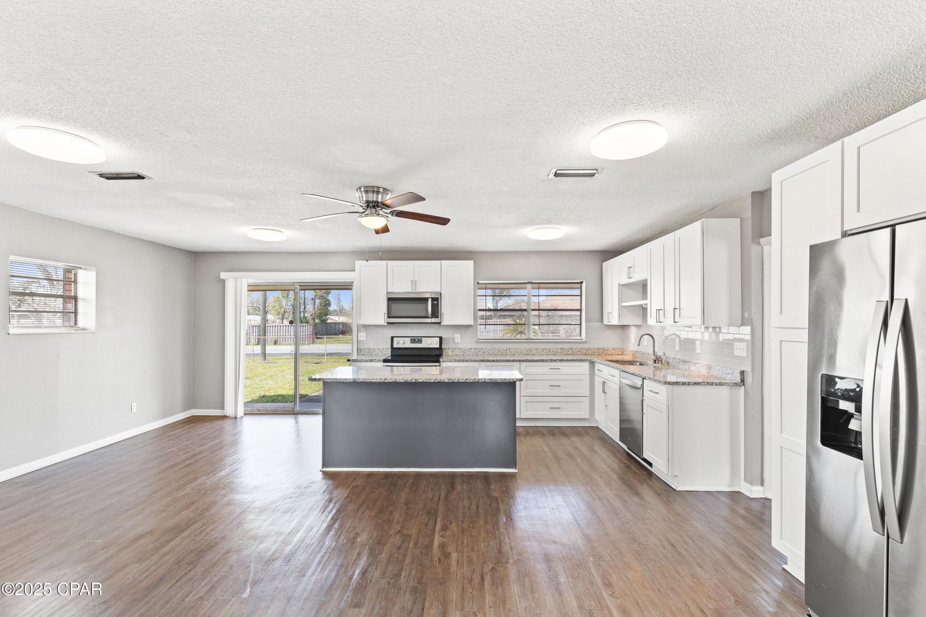 Image 6 For 905 12th Street