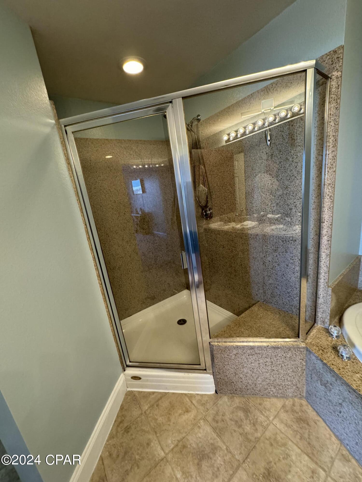 Image 27 For 9860 Thomas 225 Drive 225
