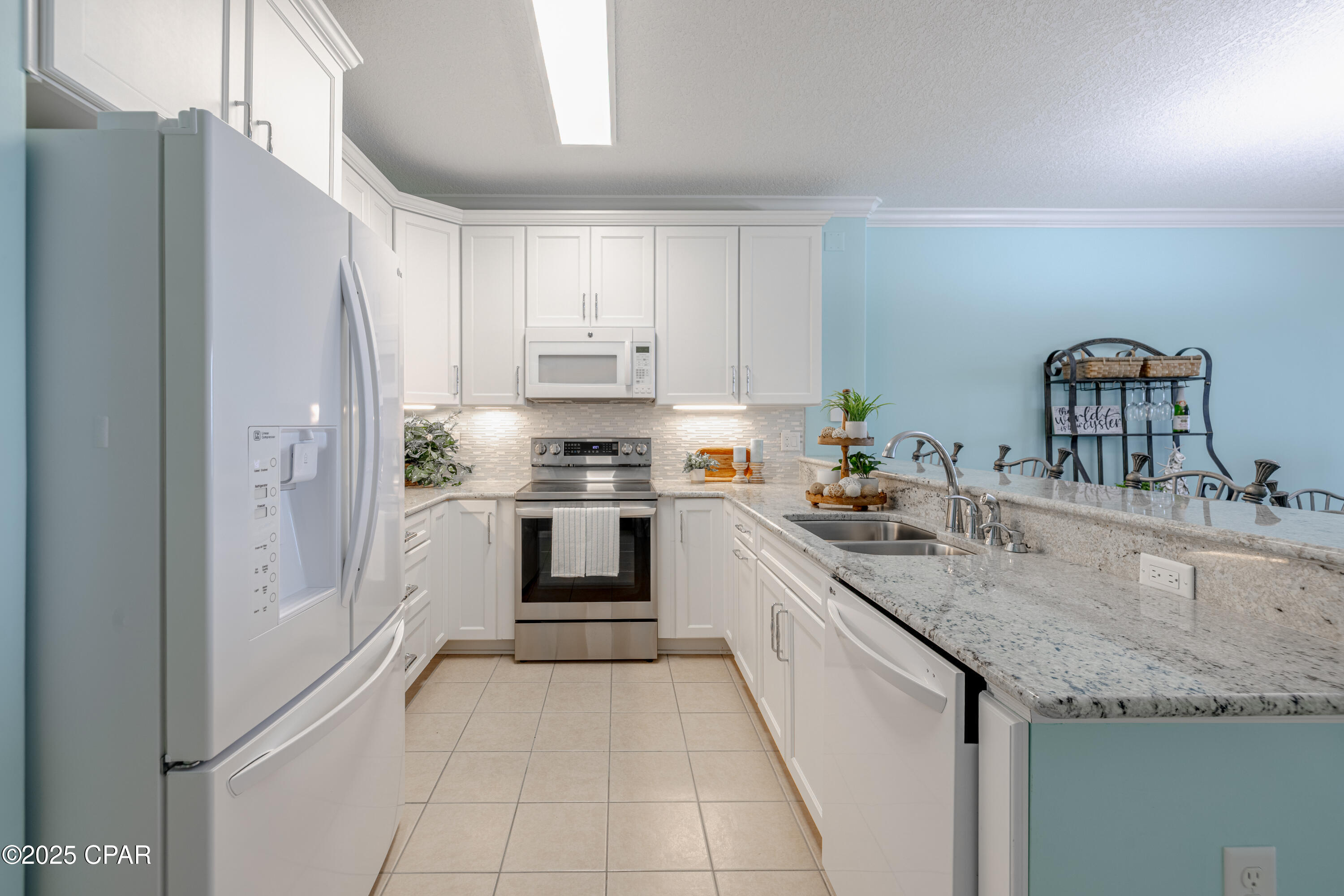 Image 2 For 17545 Front Beach Road 1507