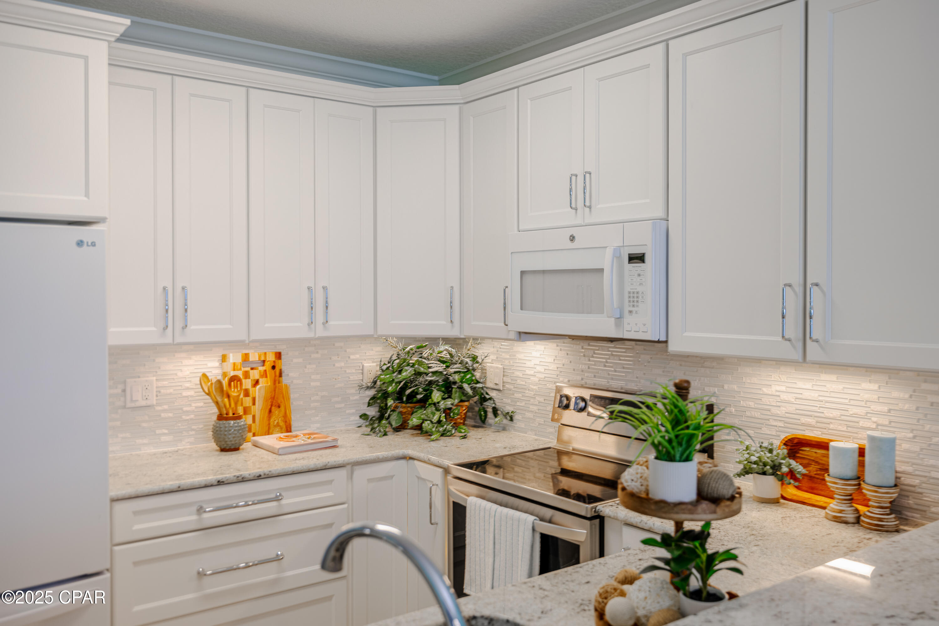 Image 9 For 17545 Front Beach Road 1507