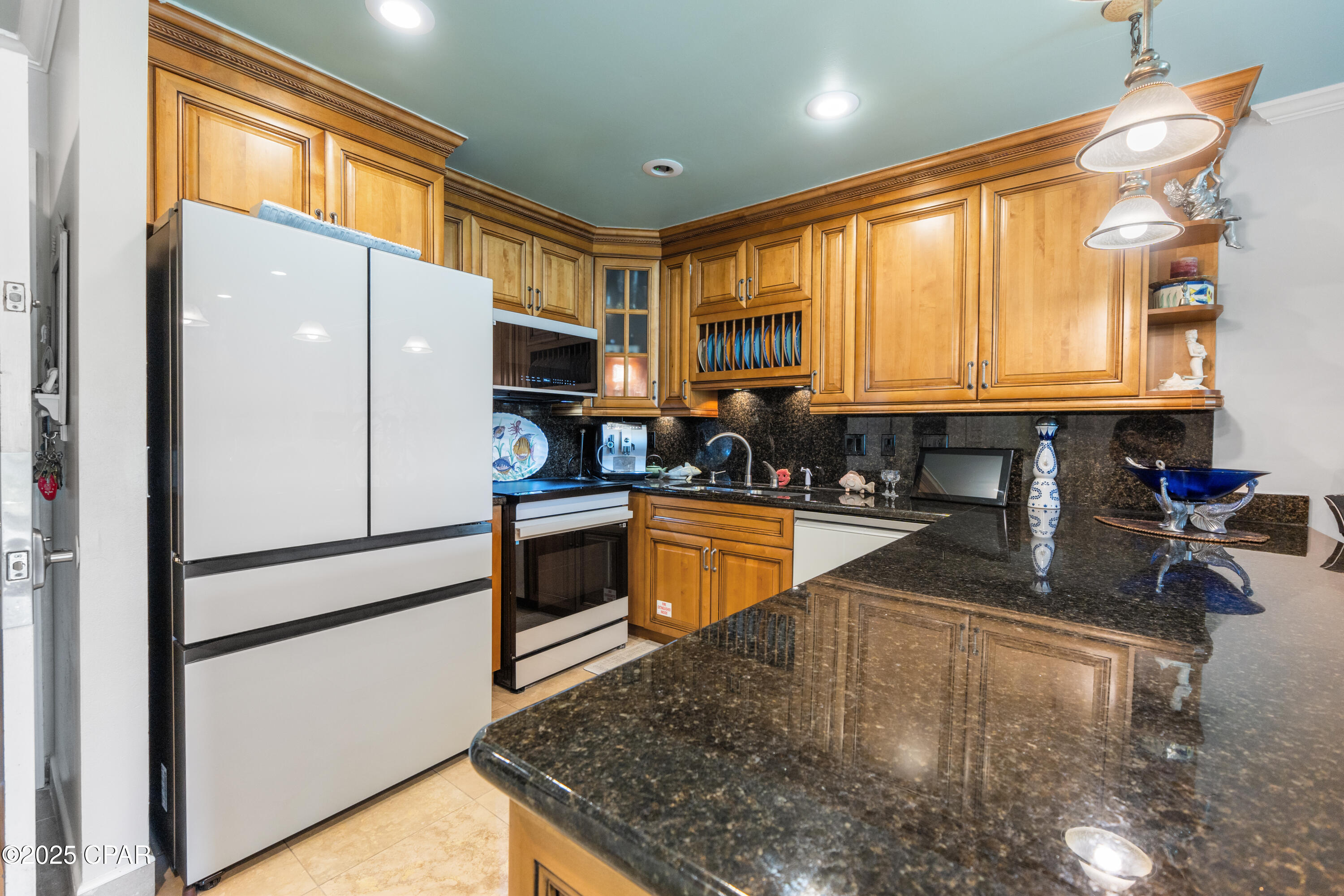 Image 15 For 4725 Bay Point Road 161