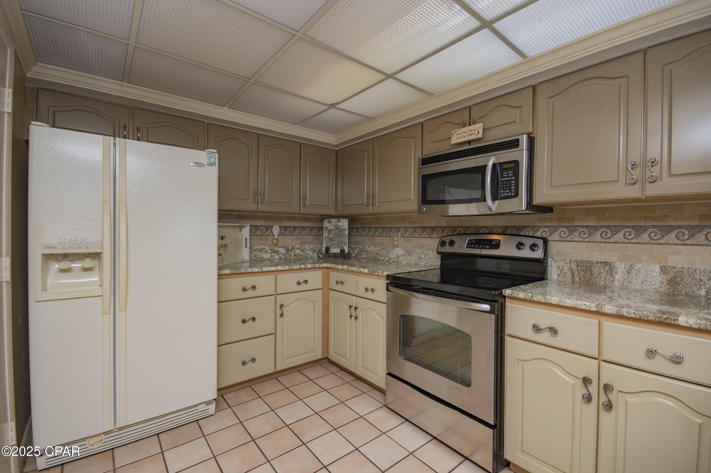 Image 6 For 6505 Thomas Drive 215