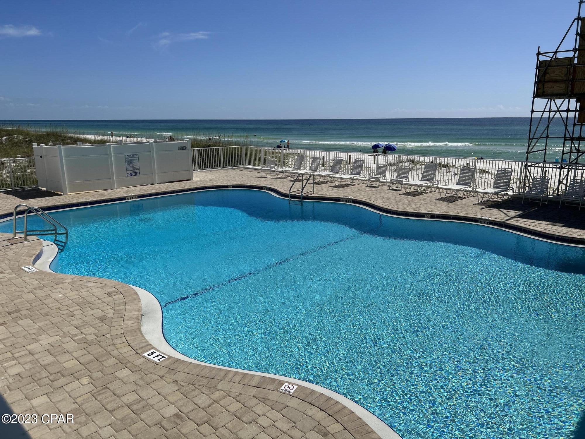 Listing photo id 14 for 14401 Front Beach Road  307