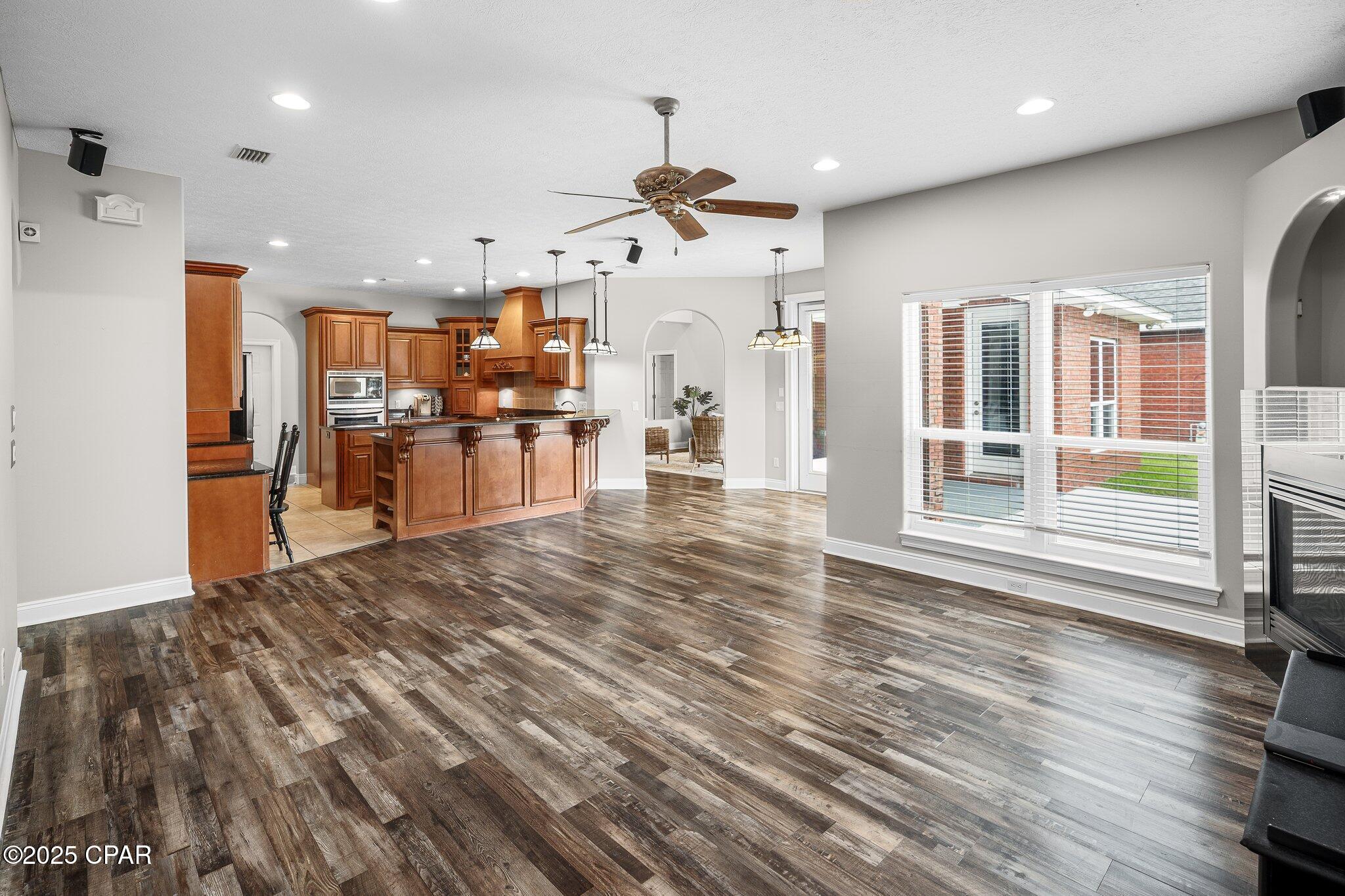 Image 38 For 203 Landings Drive