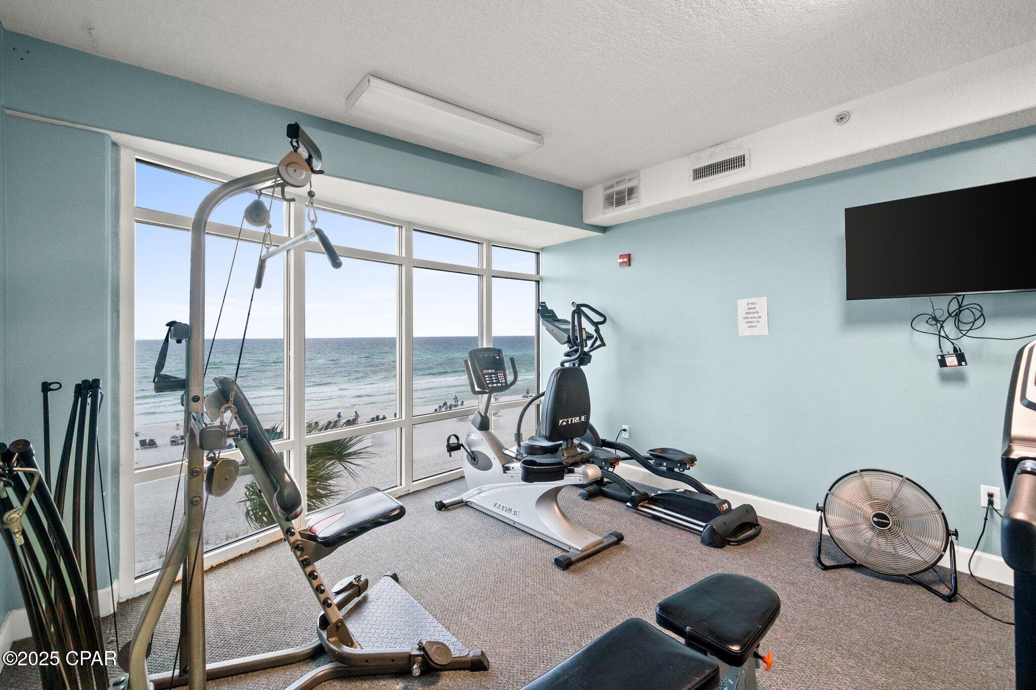 Listing photo id 29 for 17545 Front Beach Road 1705