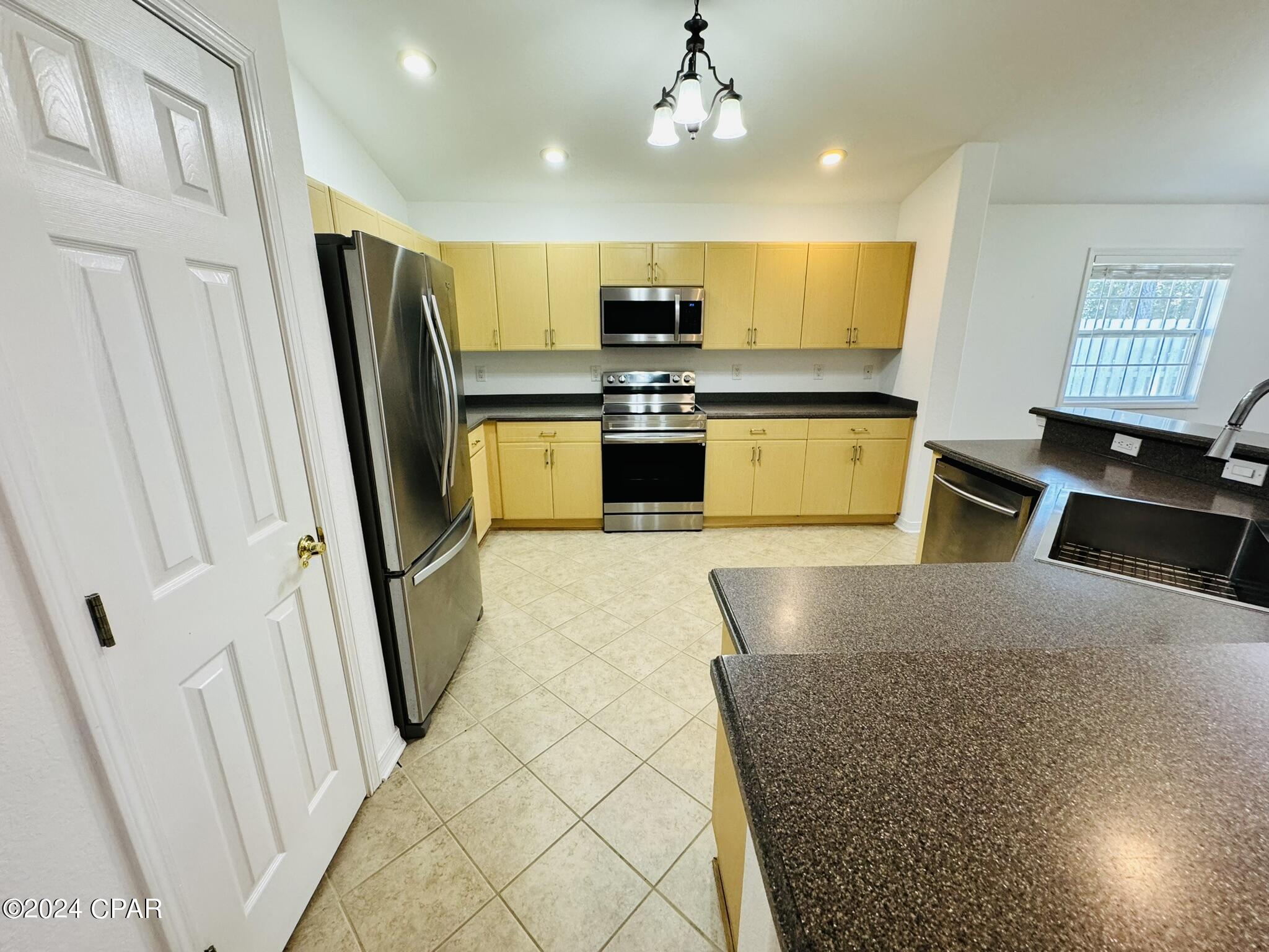 Image 12 For 207 Windsor Way