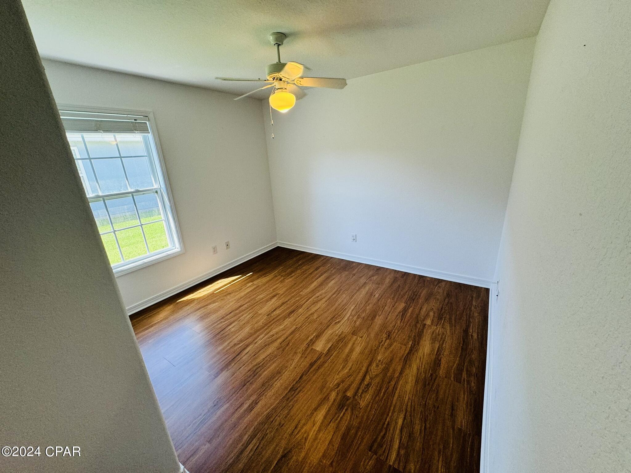 Image 25 For 207 Windsor Way