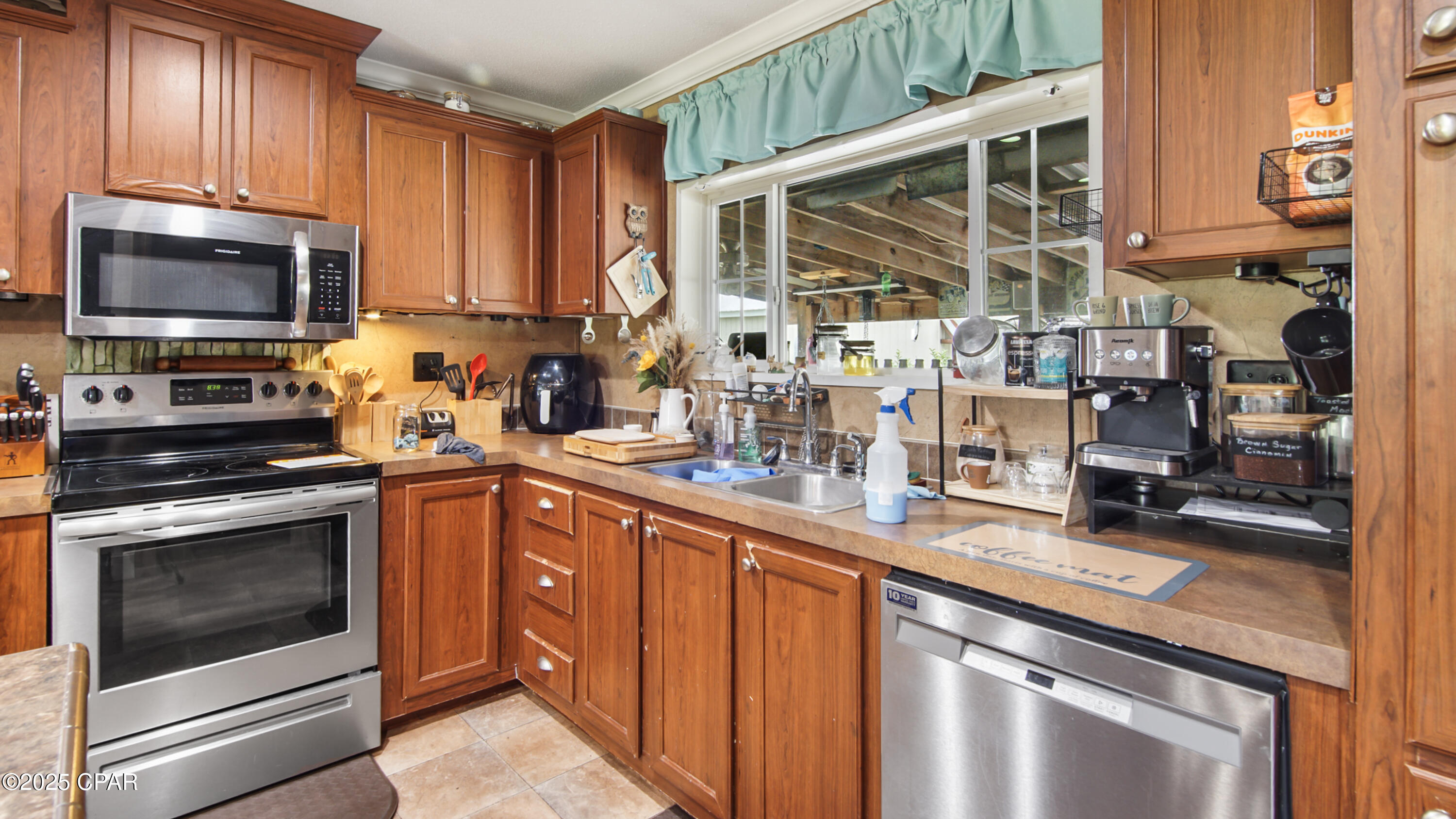 Image 13 For 490 Quail Hollow Boulevard