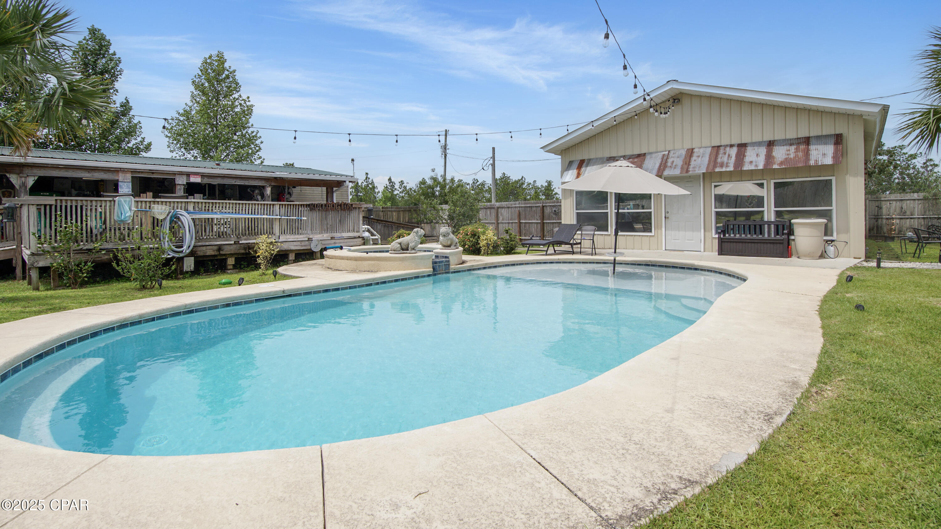 Image 5 For 490 Quail Hollow Boulevard