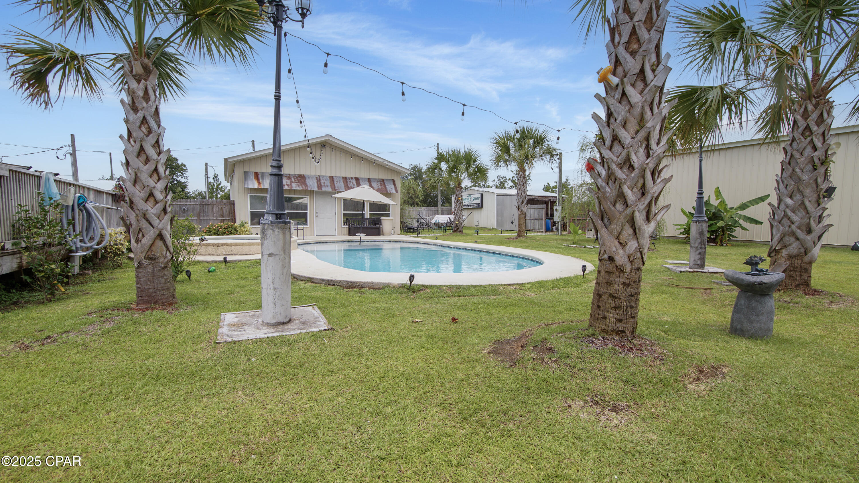 Image 6 For 490 Quail Hollow Boulevard