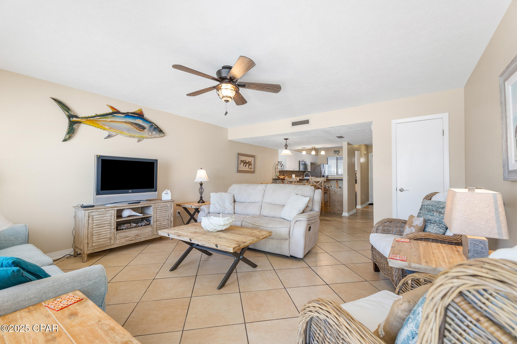 Image 4 For 21514 Front Beach Road