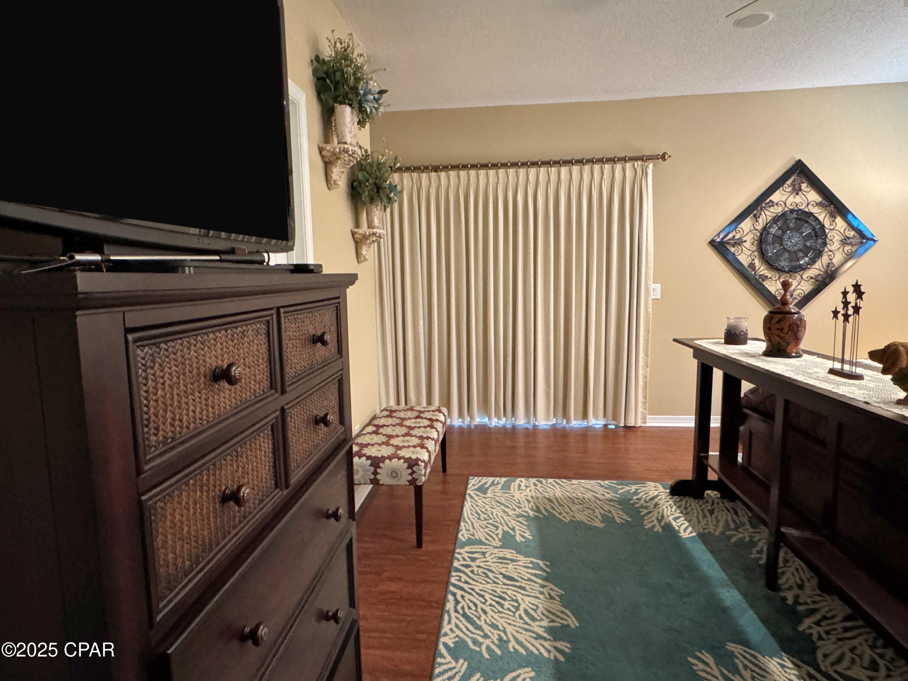 Image 25 For 219 Oxford Avenue