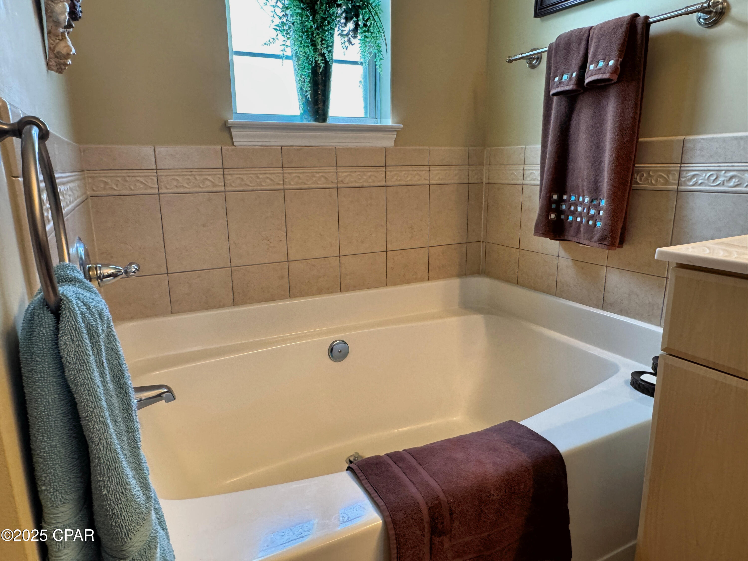 Image 28 For 219 Oxford Avenue