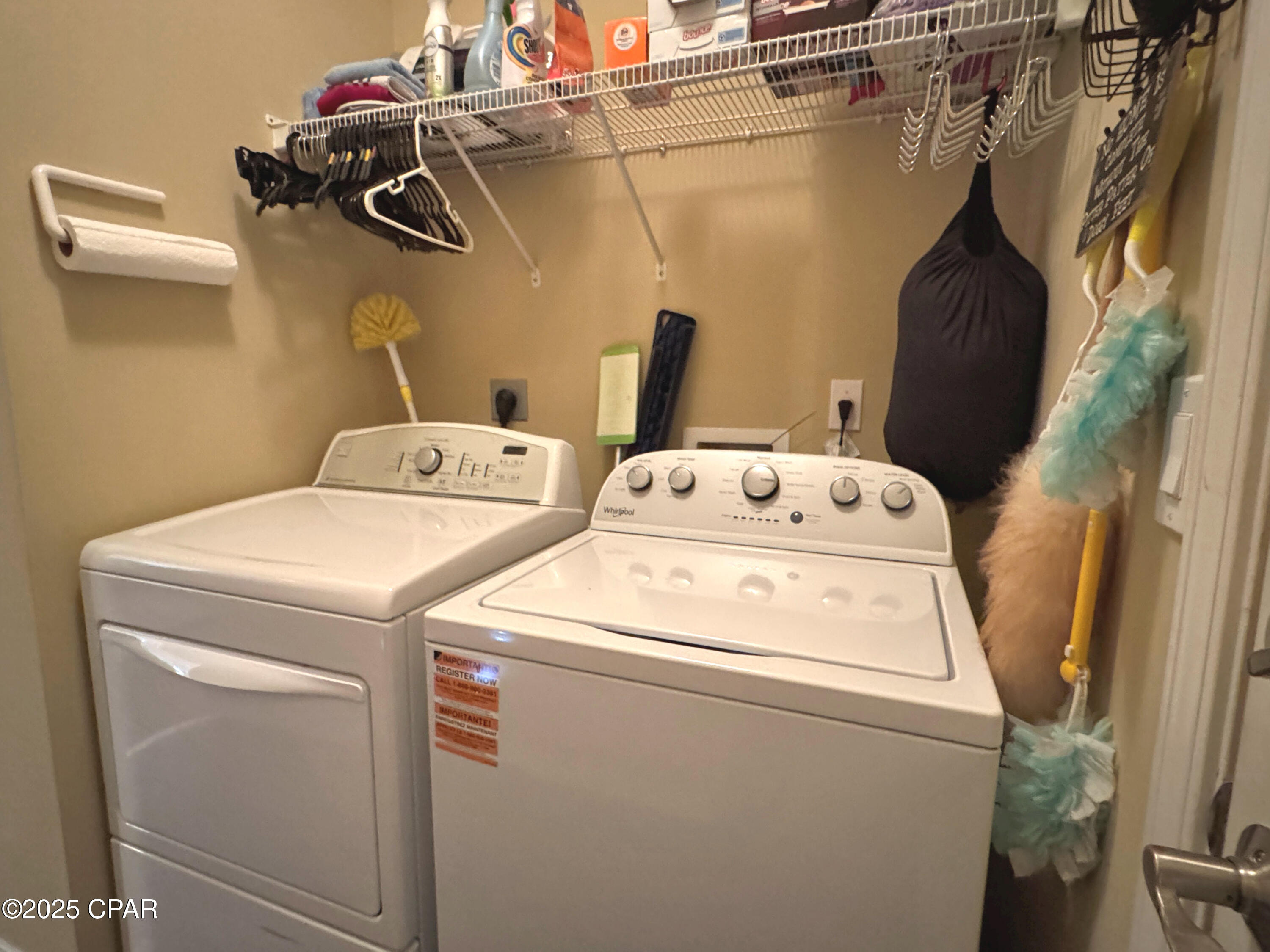 Image 39 For 219 Oxford Avenue