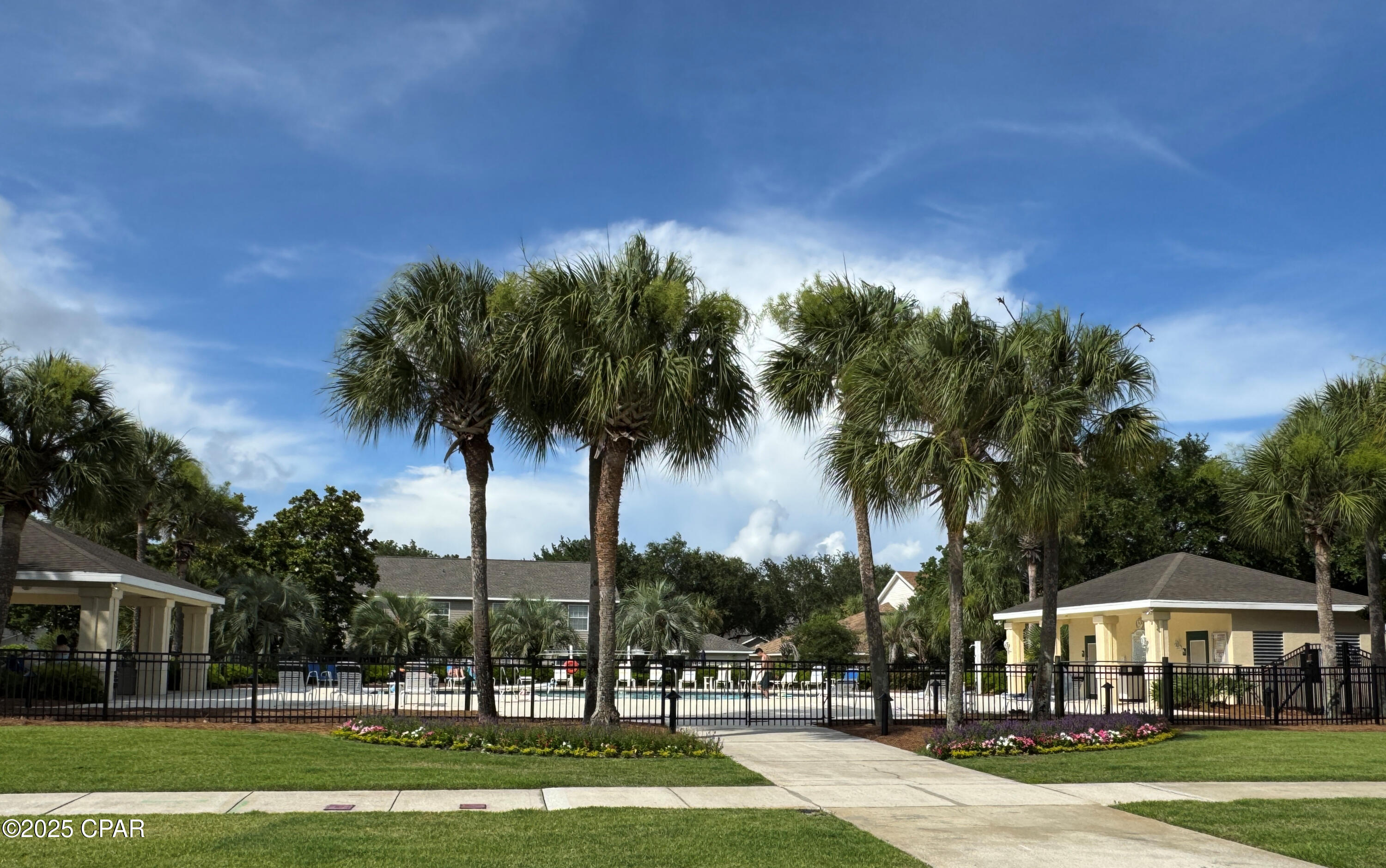 Image 47 For 219 Oxford Avenue