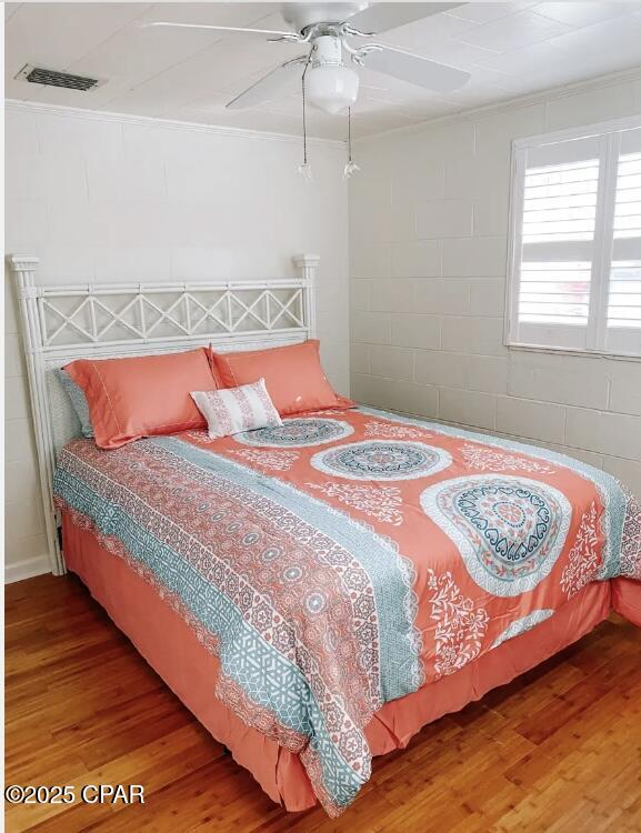 Image 19 For 5800 Pinetree Avenue