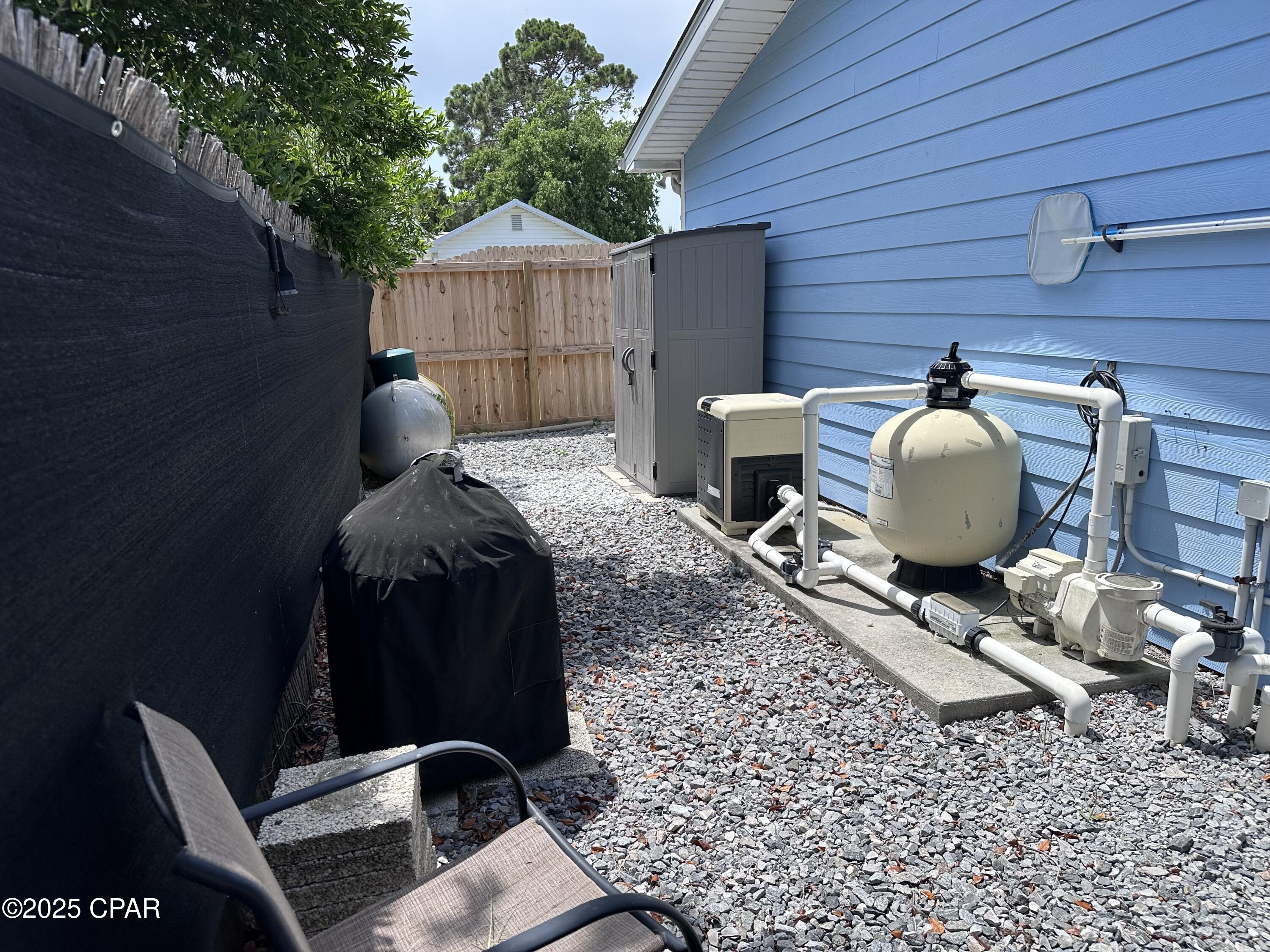 Image 24 For 5800 Pinetree Avenue