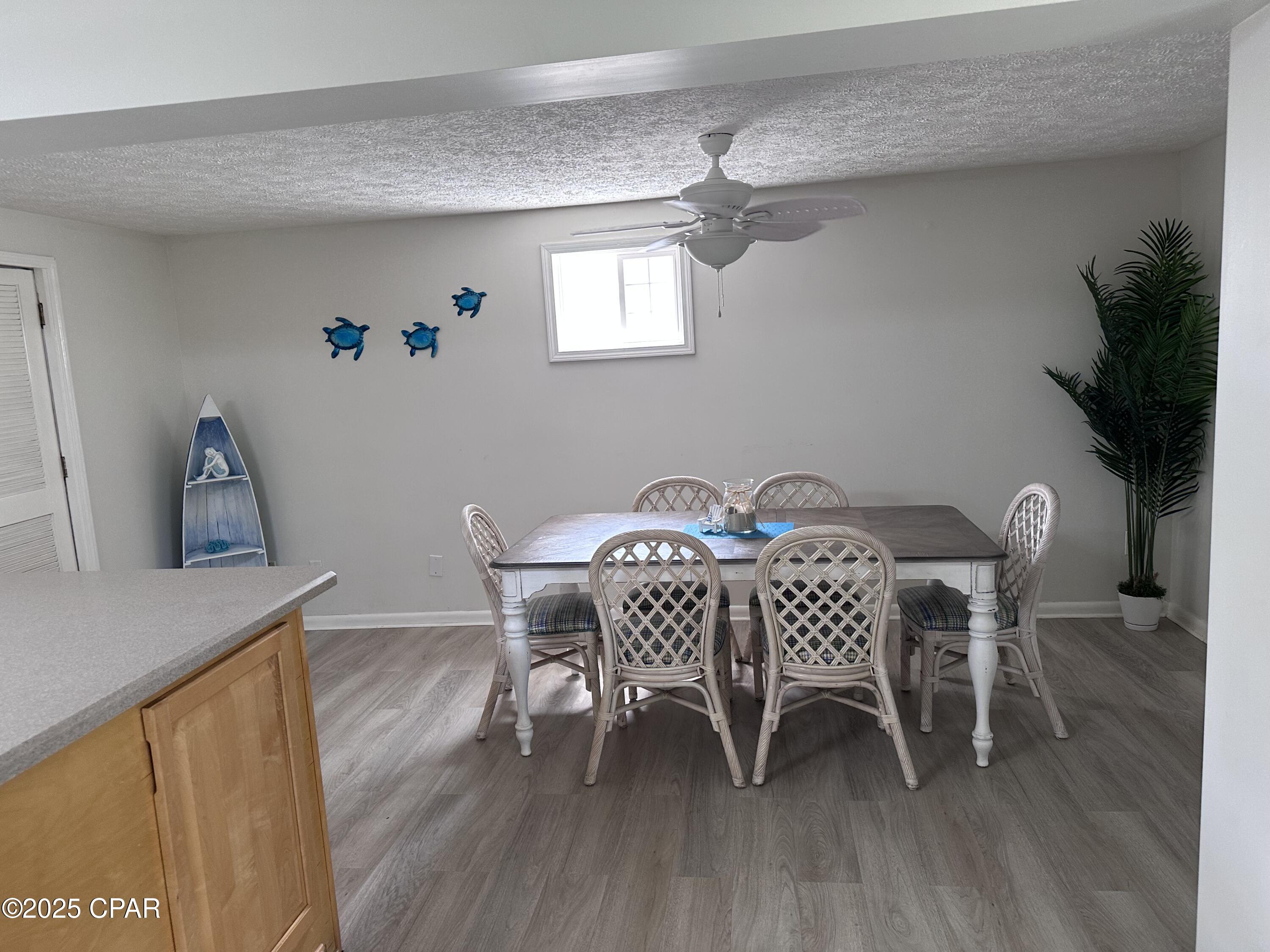 Image 8 For 5800 Pinetree Avenue