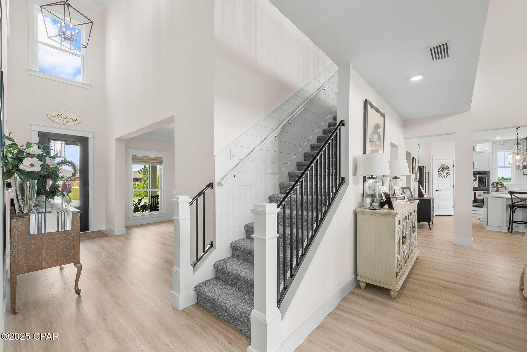 Image 29 For 389 Confidence Way