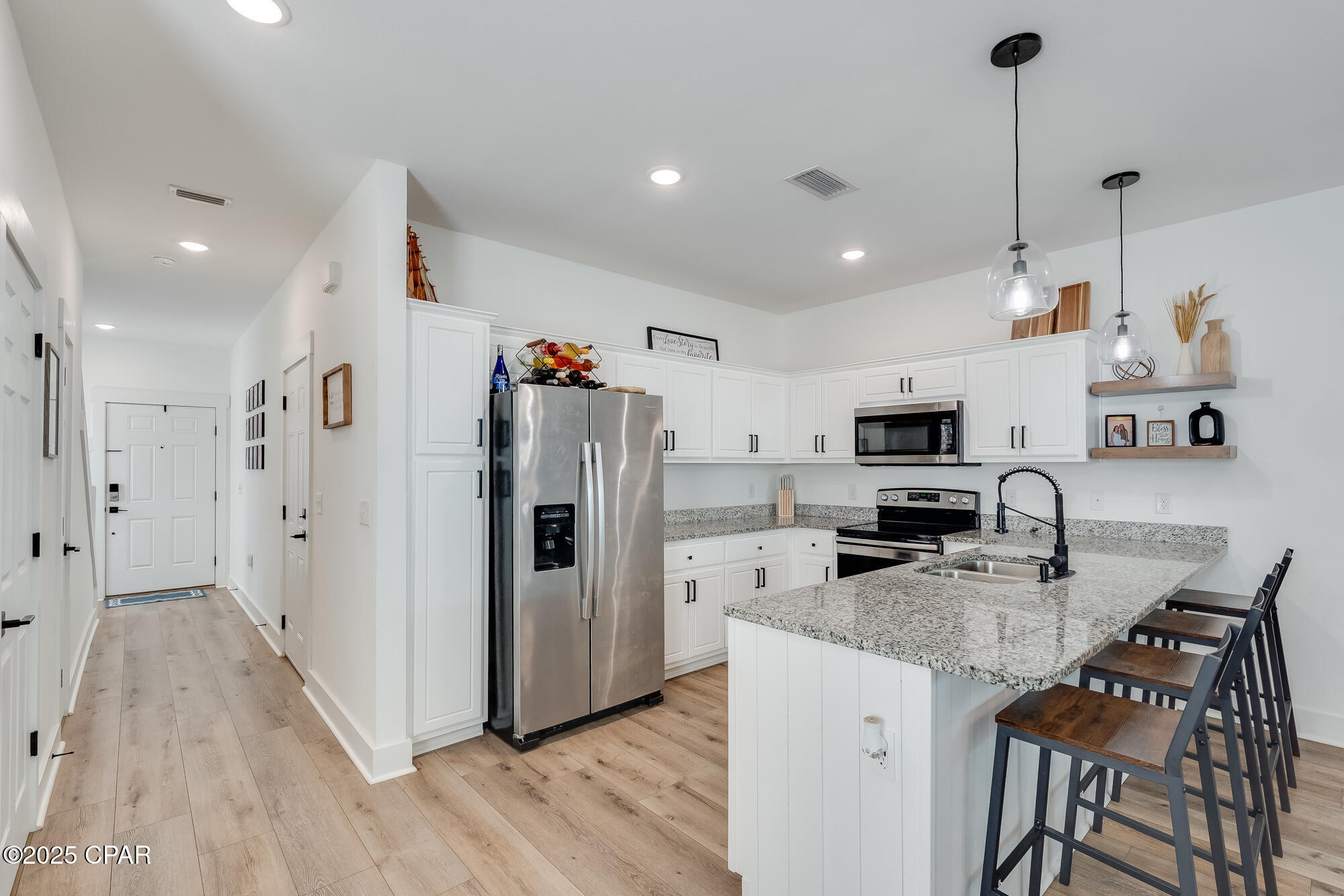 Image 8 For 9016 Banyan Beach Drive