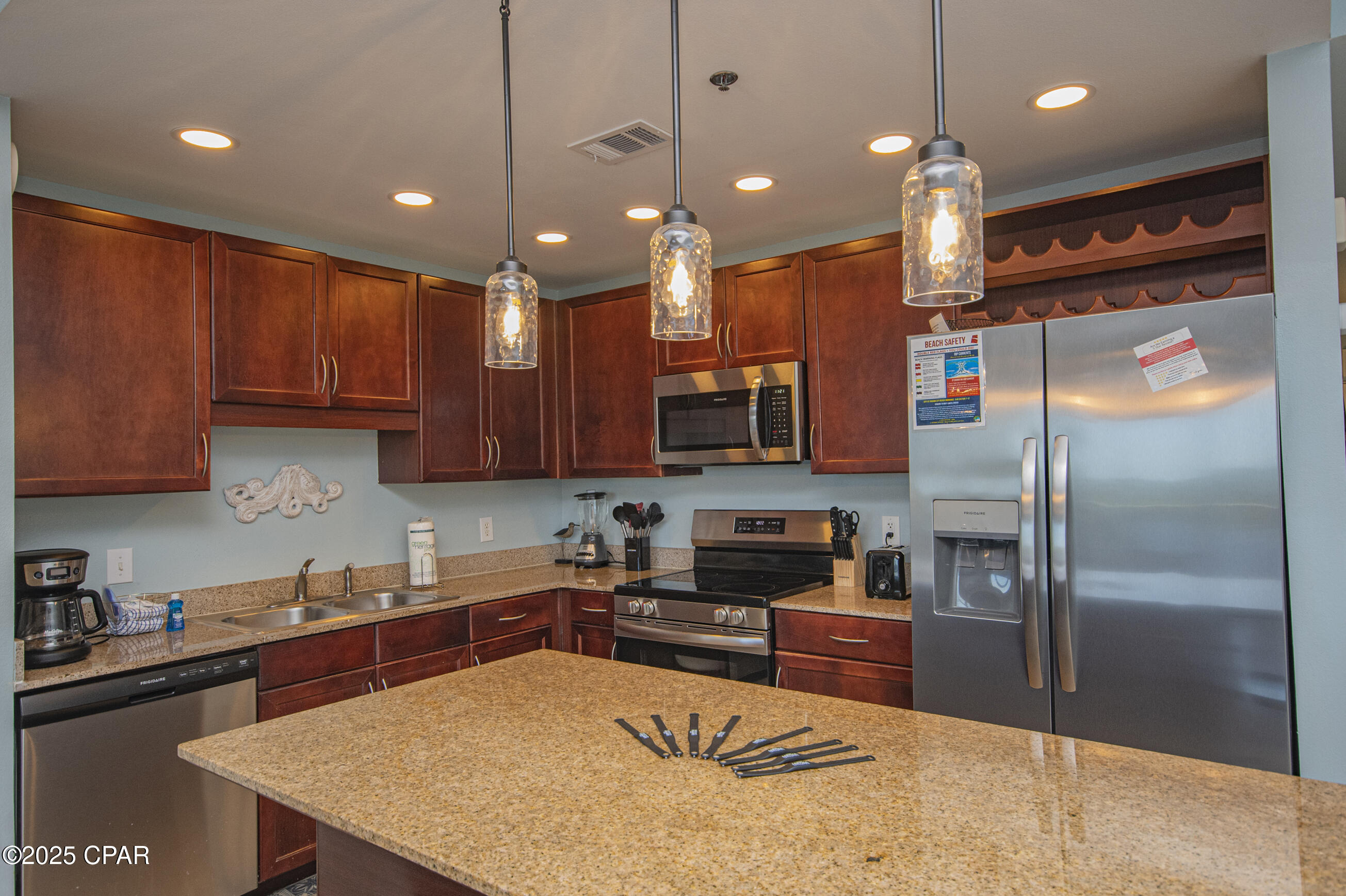 Image 19 For 9902 Thomas Drive 431