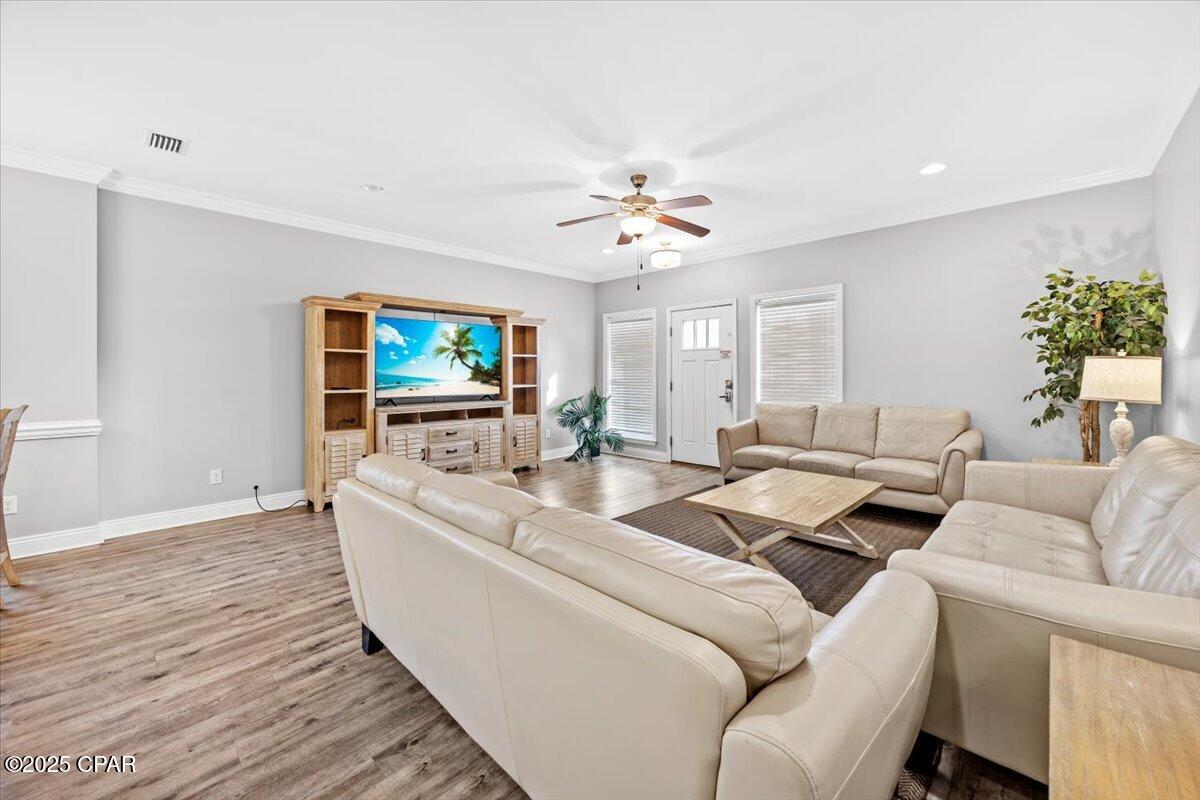 Image 11 For 6006 Thomas Drive