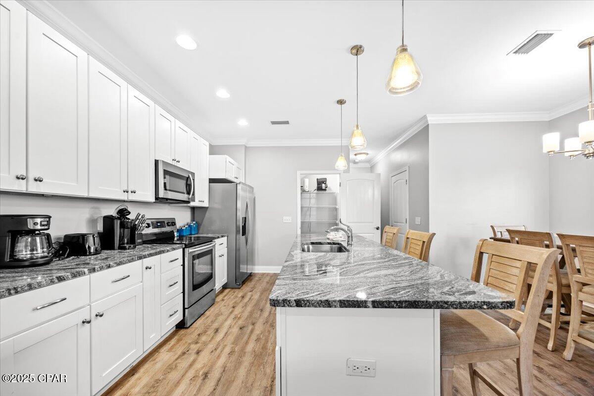 Image 11 For 6006 Thomas Drive