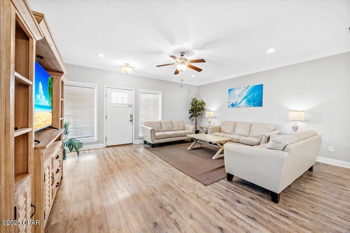 Image 12 For 6006 Thomas Drive