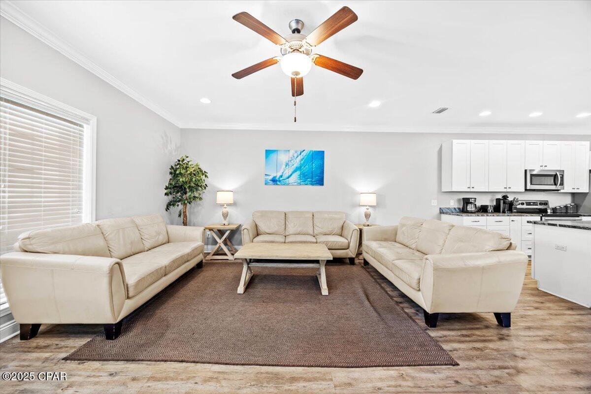 Image 13 For 6006 Thomas Drive