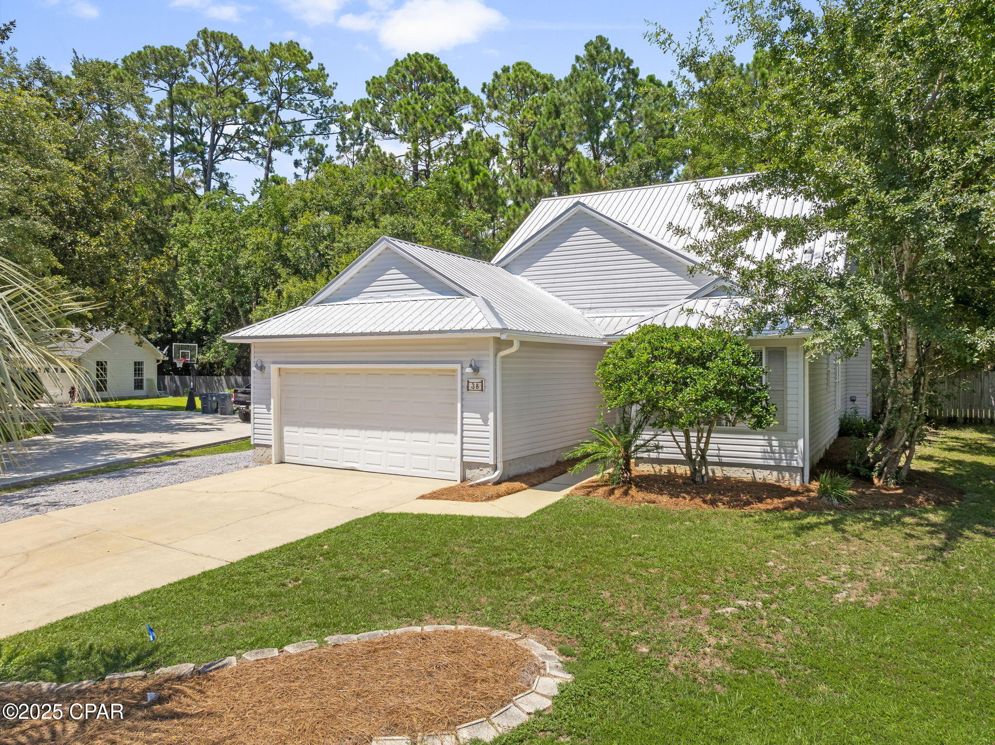 Image 38 For 38 Creek Court