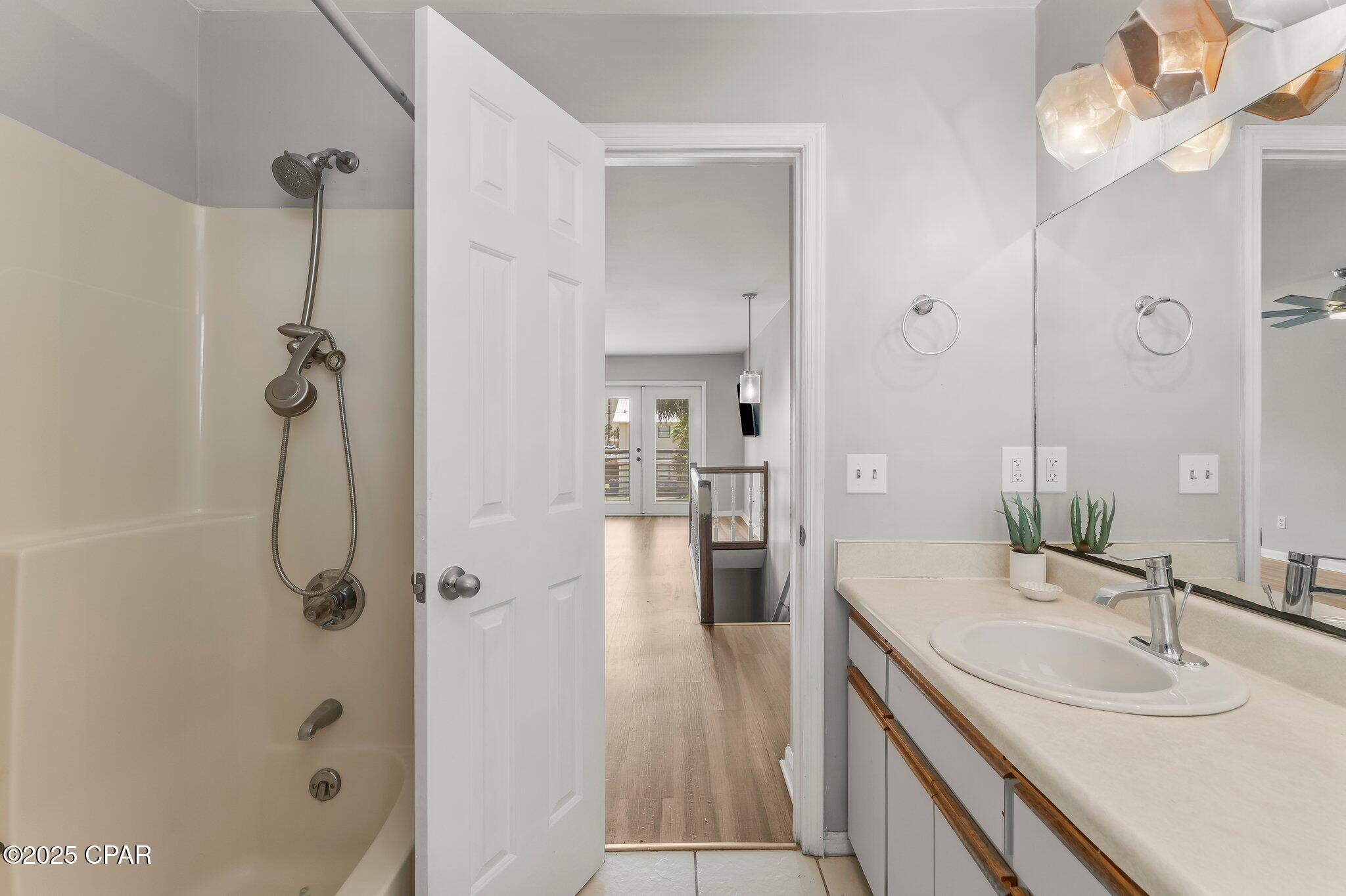 Image 10 For 6328 Beach Drive