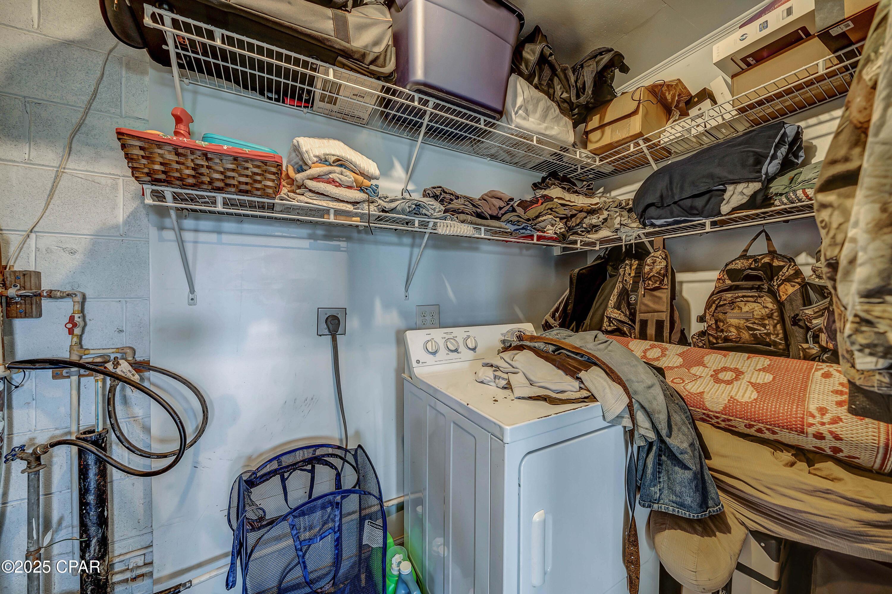 Image 20 For 922 East Avenue