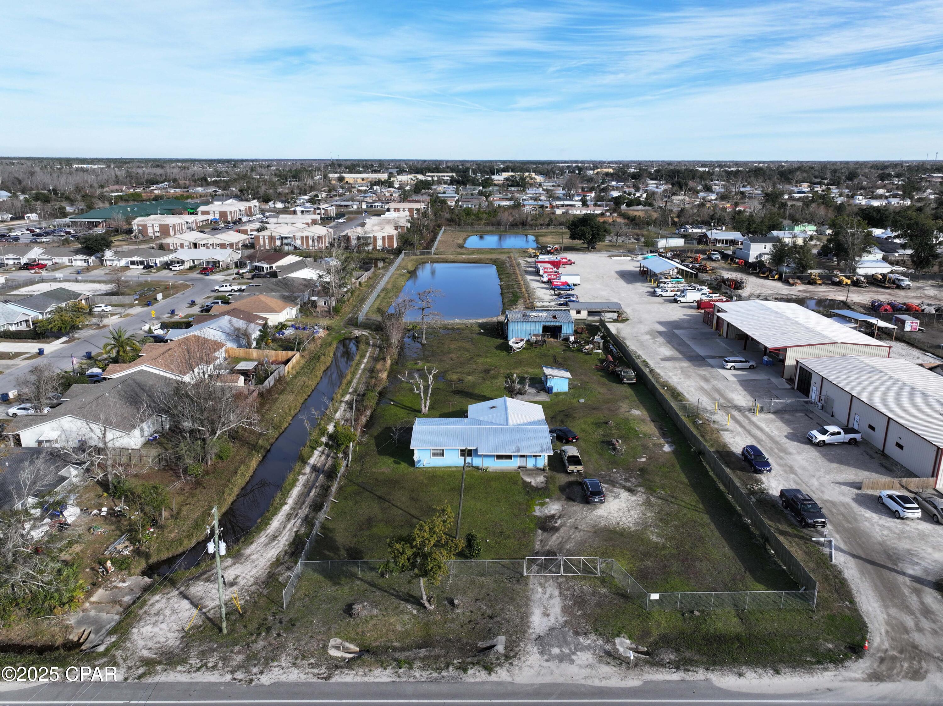 Image 26 For 922 East Avenue