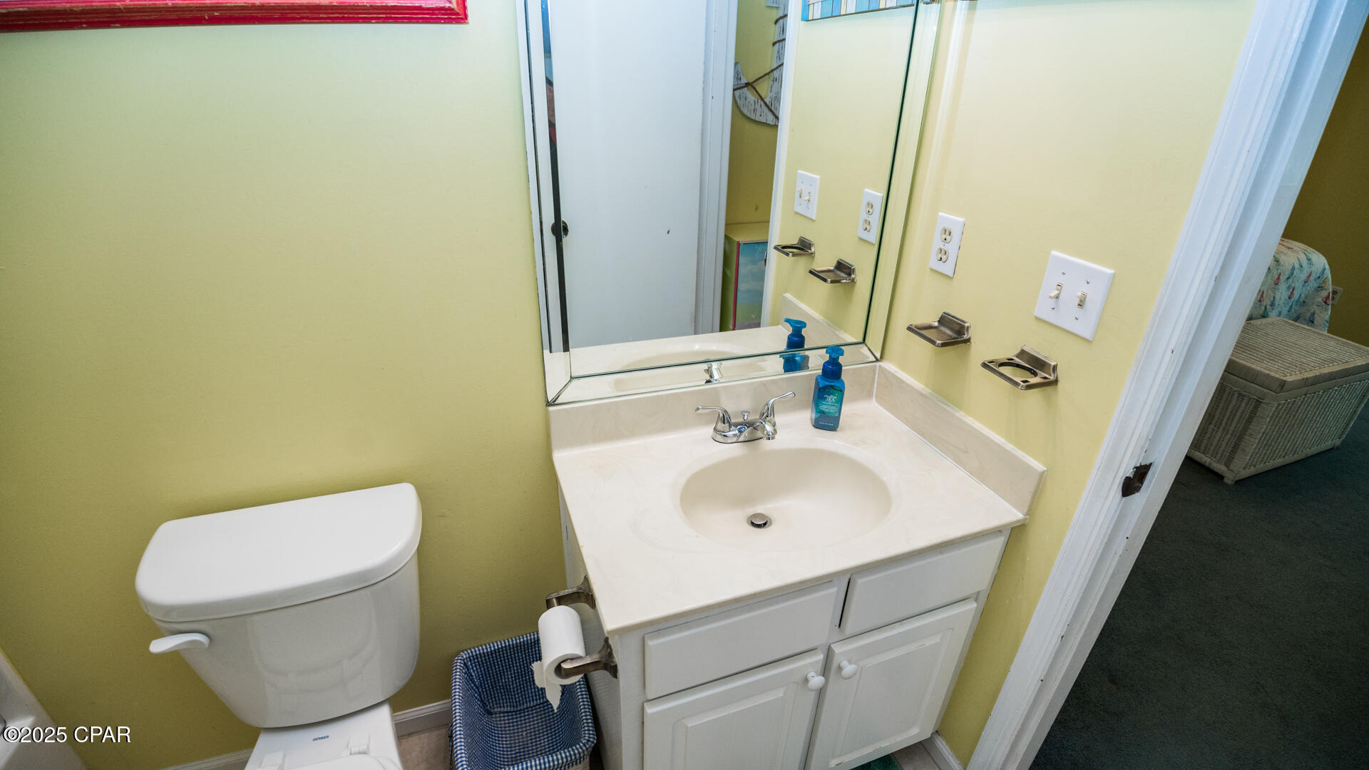 Image 24 For 17462 Front Beach Road 26a