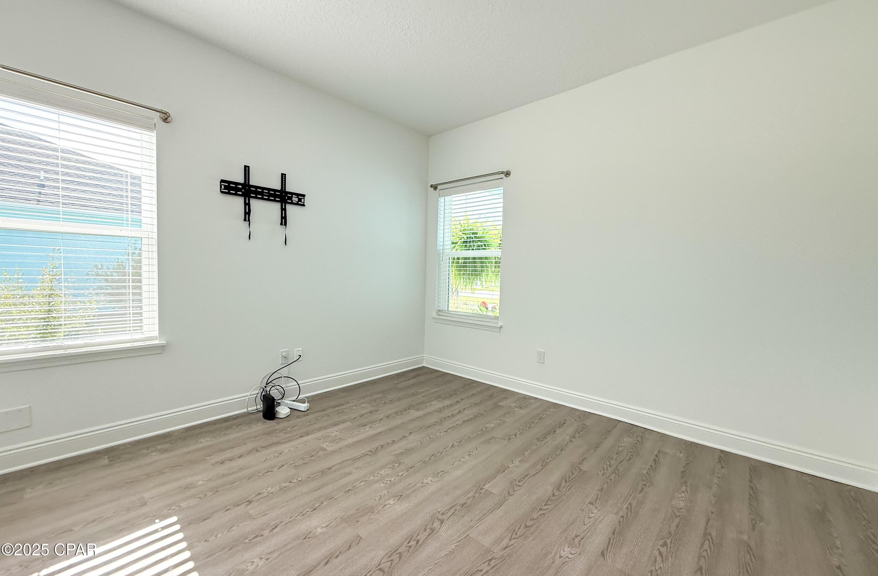 Image 25 For 152 Canvas Lane