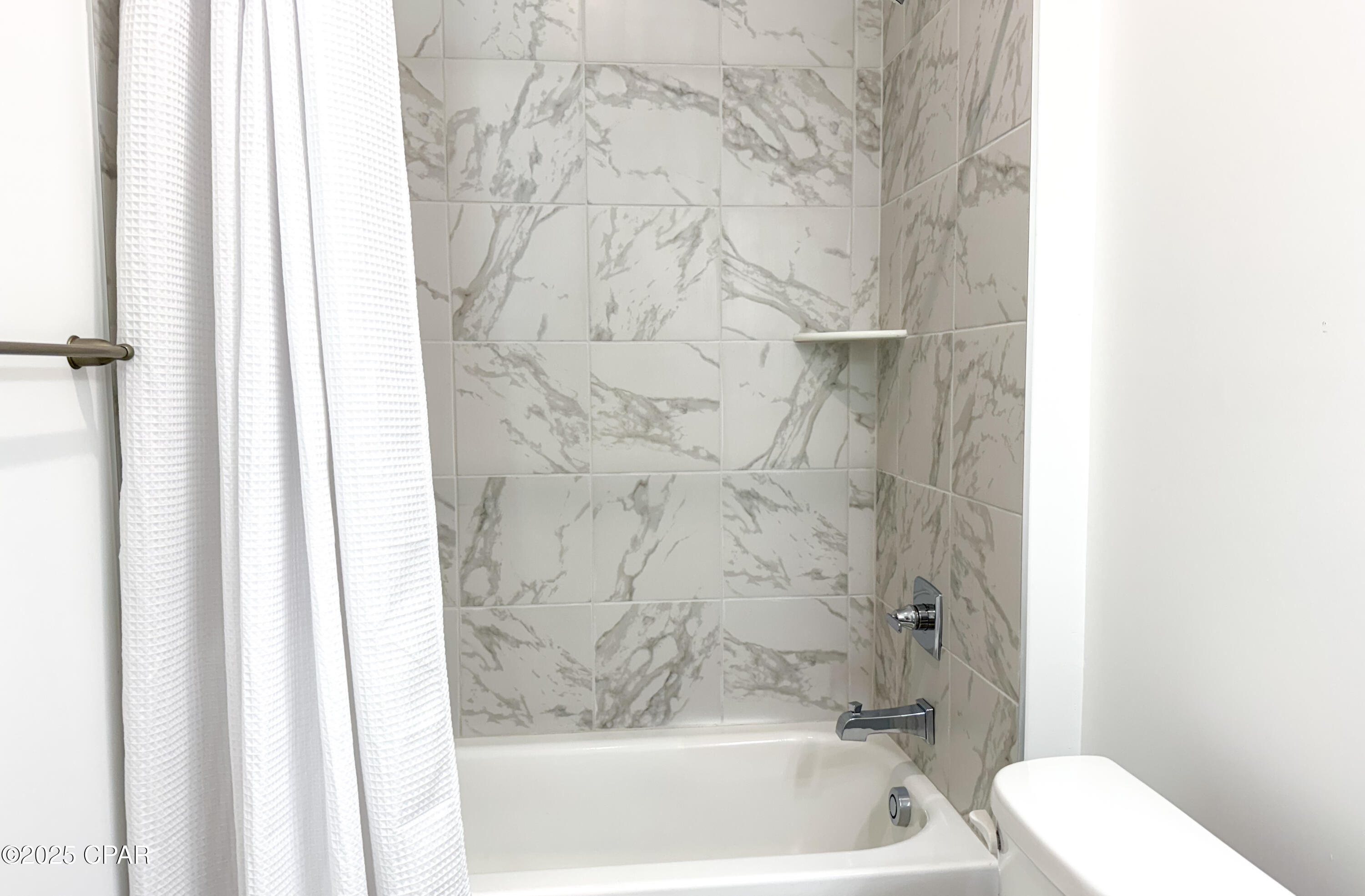 Image 32 For 152 Canvas Lane