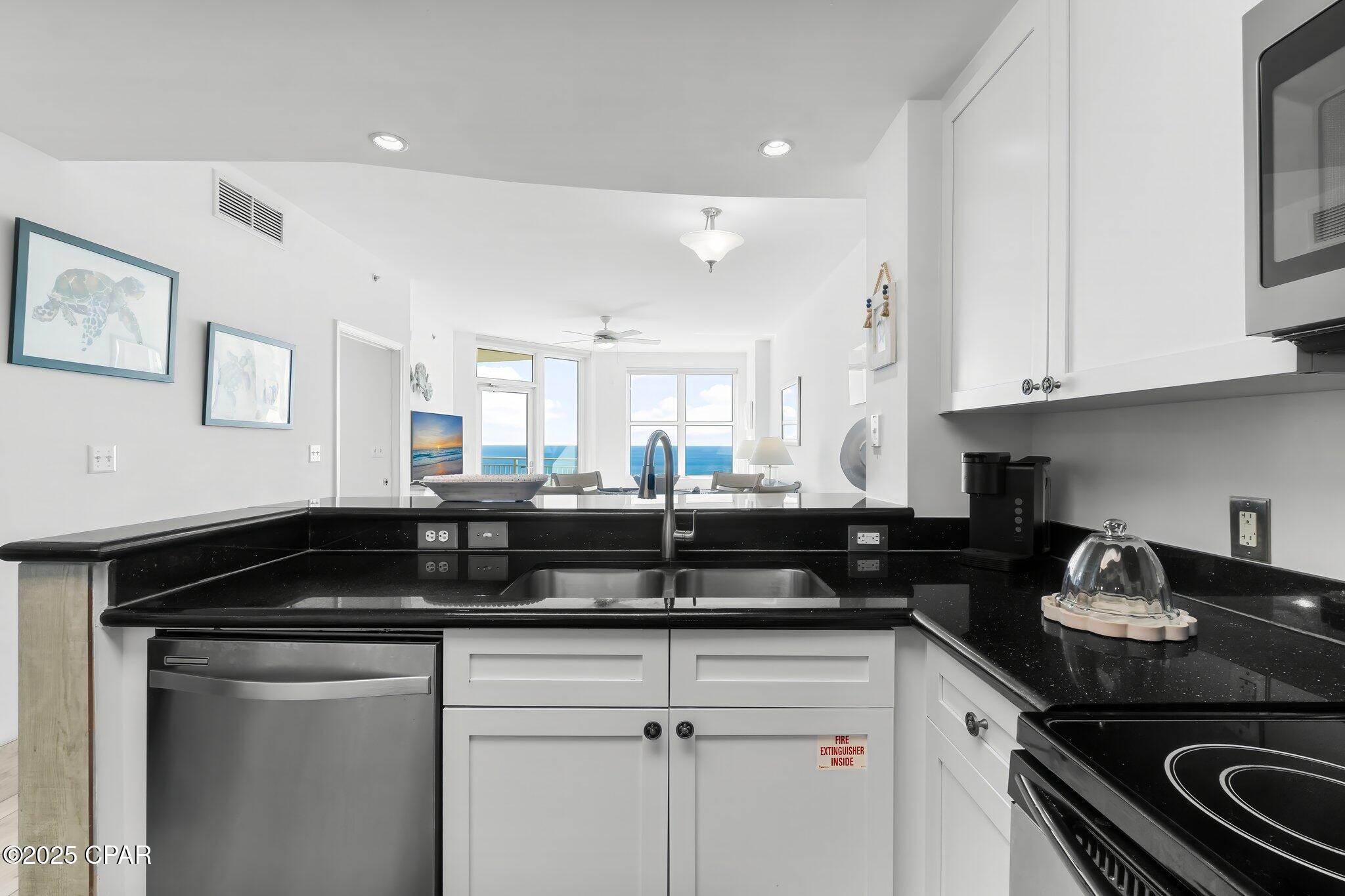 Image 16 For 15625 Front Beach Road 1610