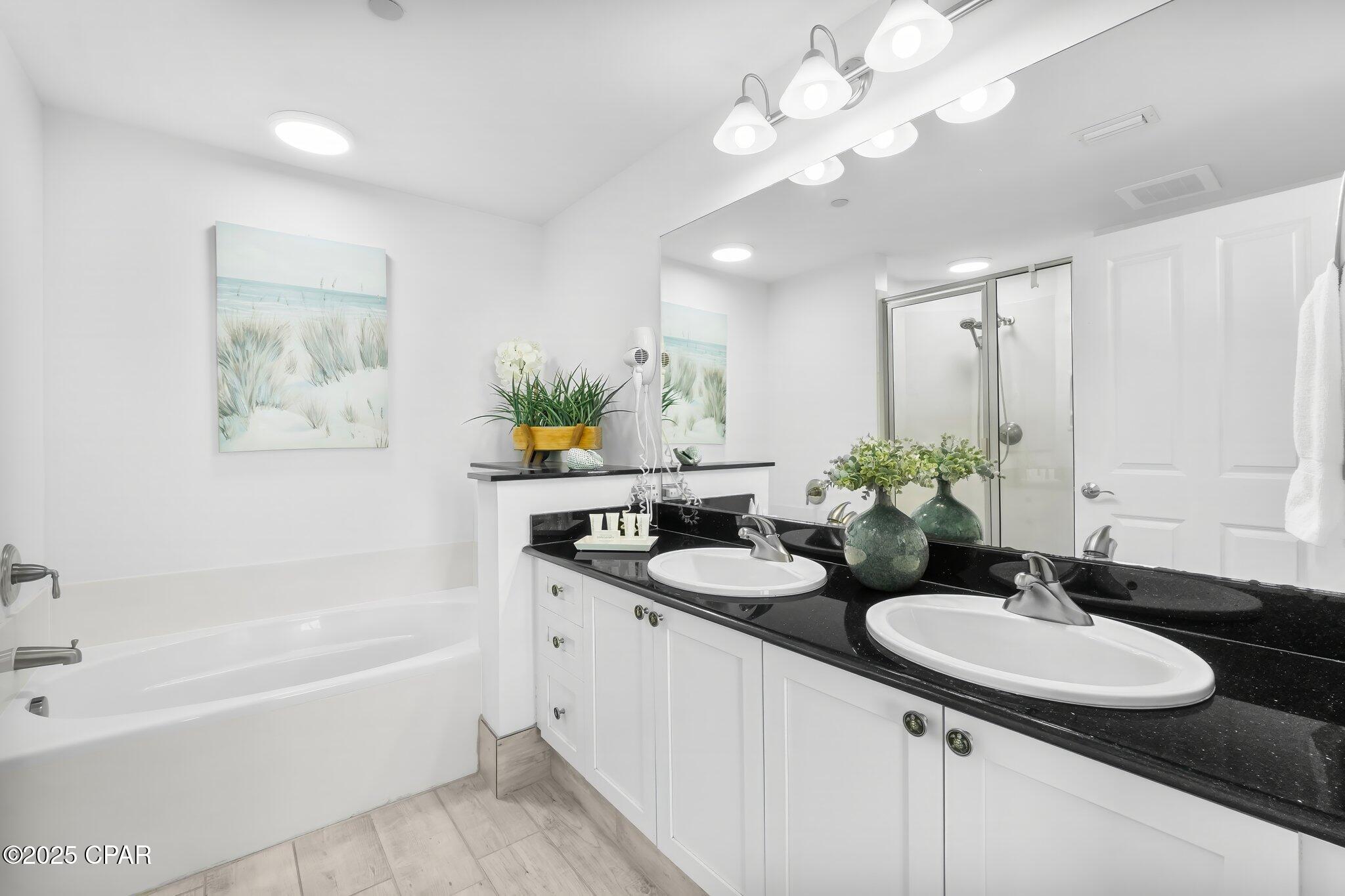 Image 20 For 15625 Front Beach Road 1610