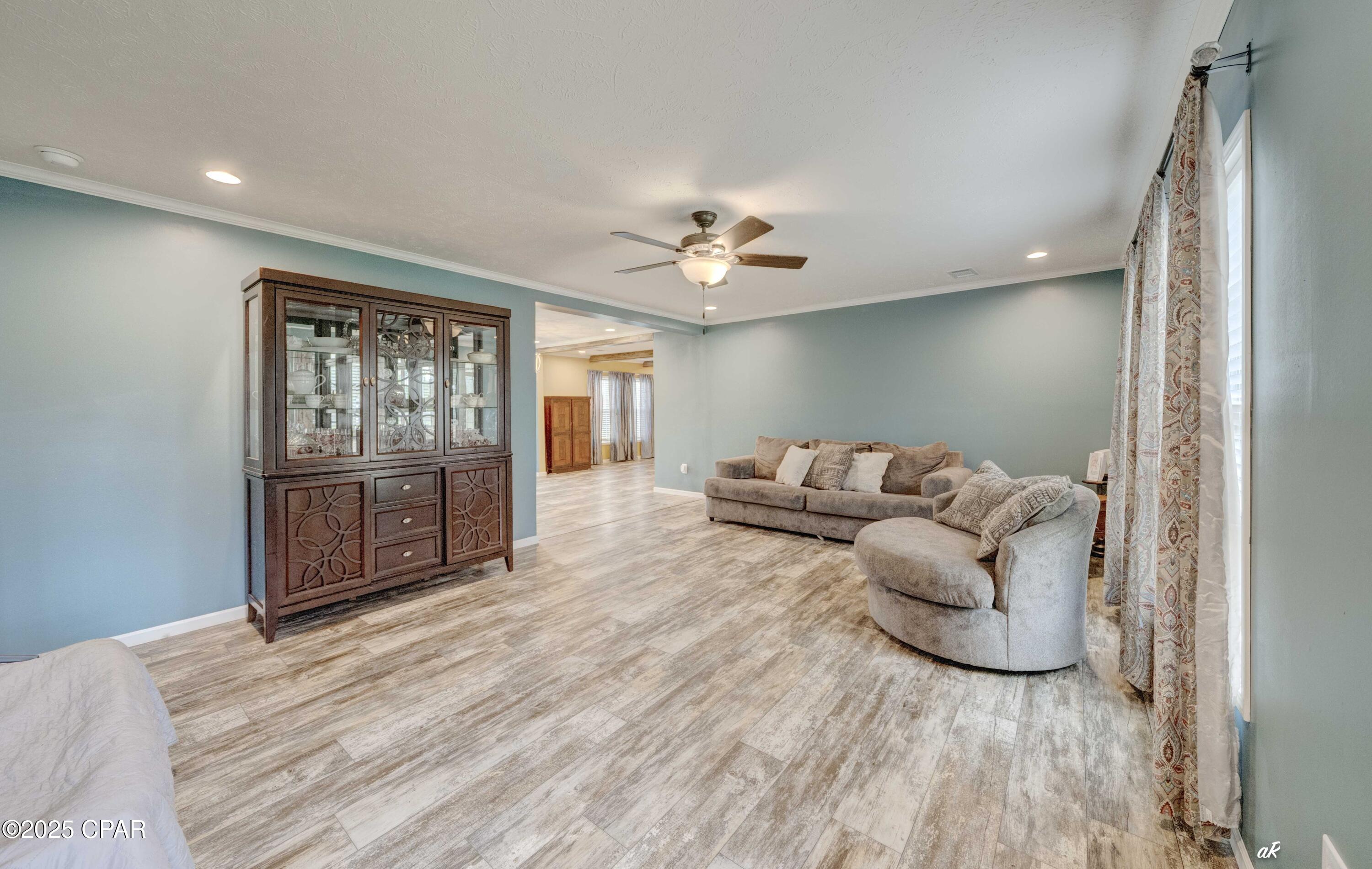 Image 6 For 9122 Merlin Drive