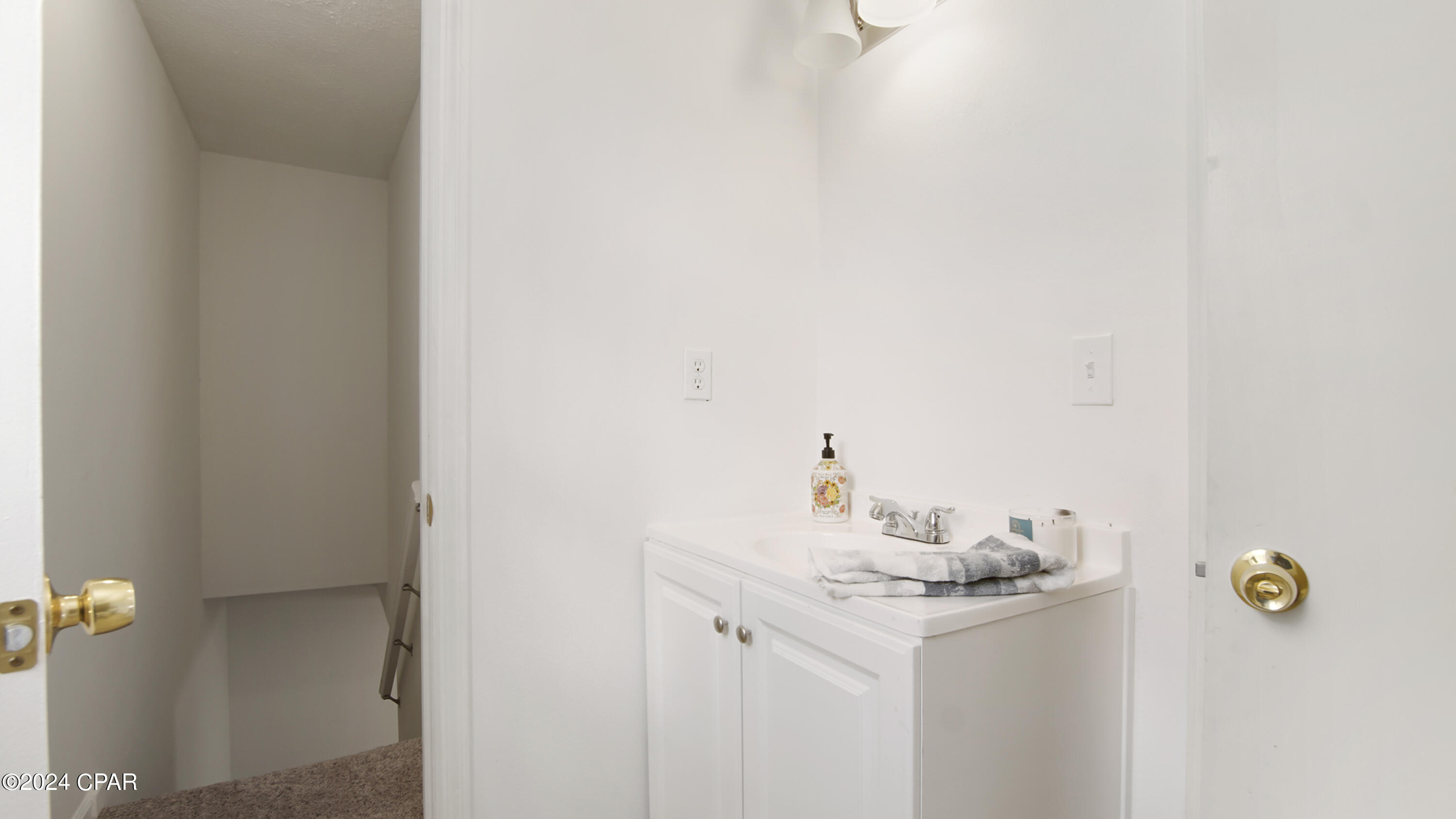 Image 29 For 3911 21st Place